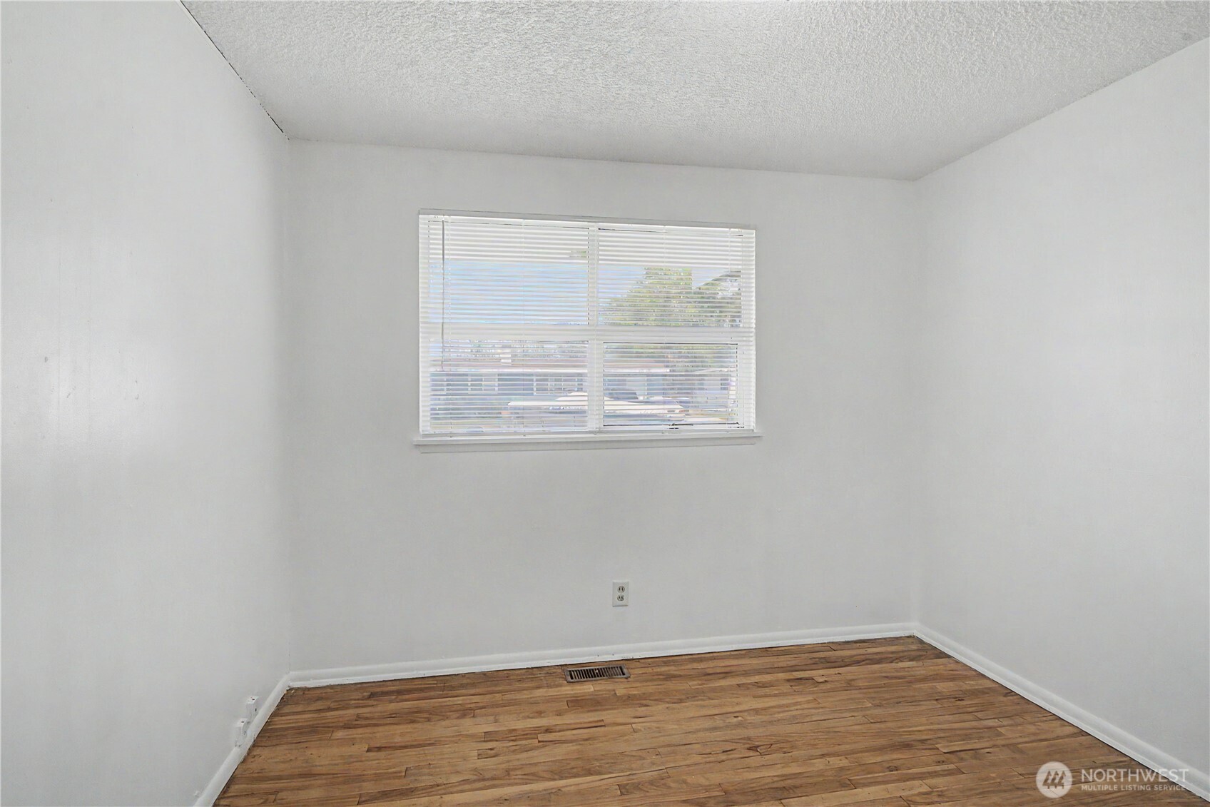 2607 W Texas Street Property Photo 21