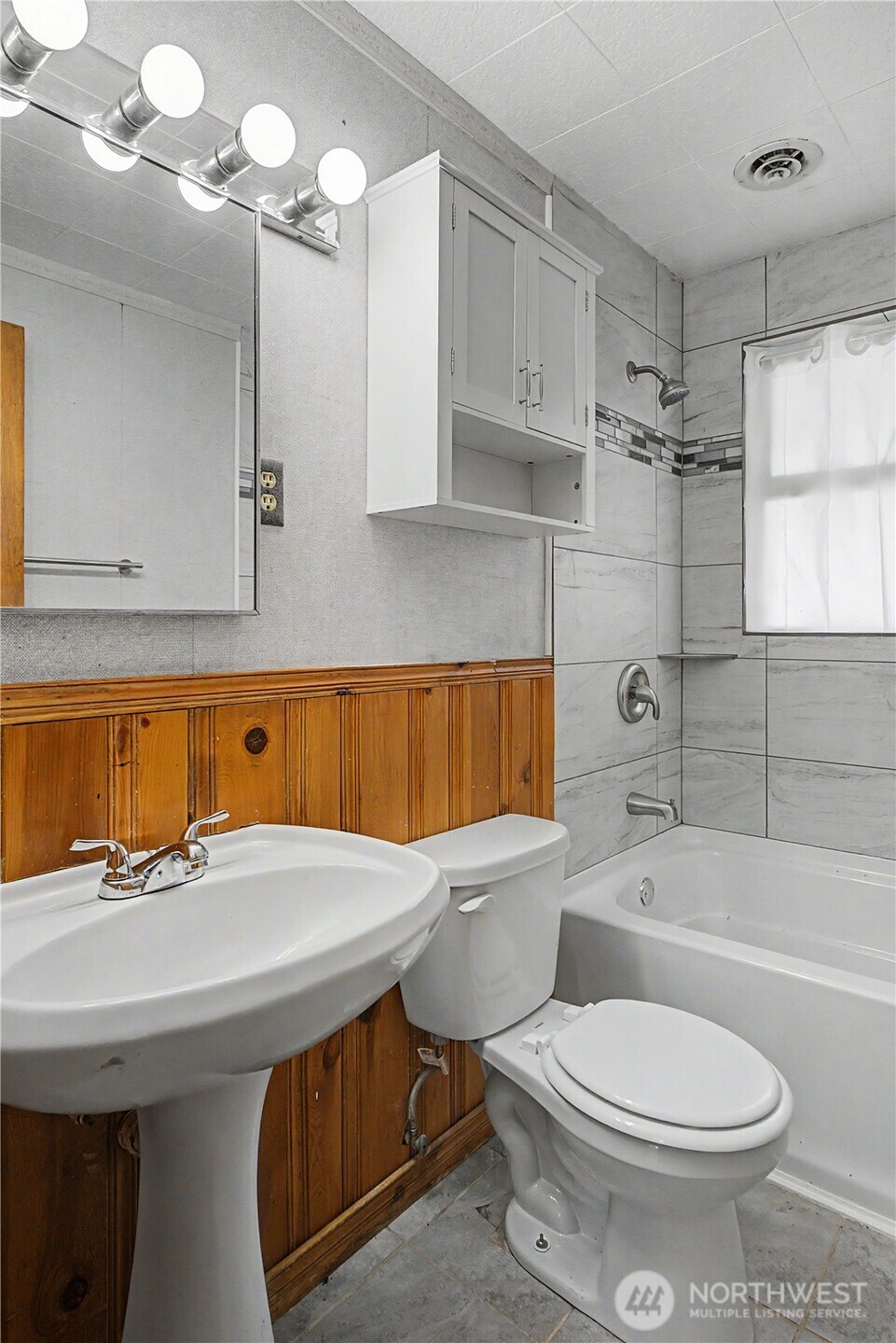 2607 W Texas Street Property Photo 29