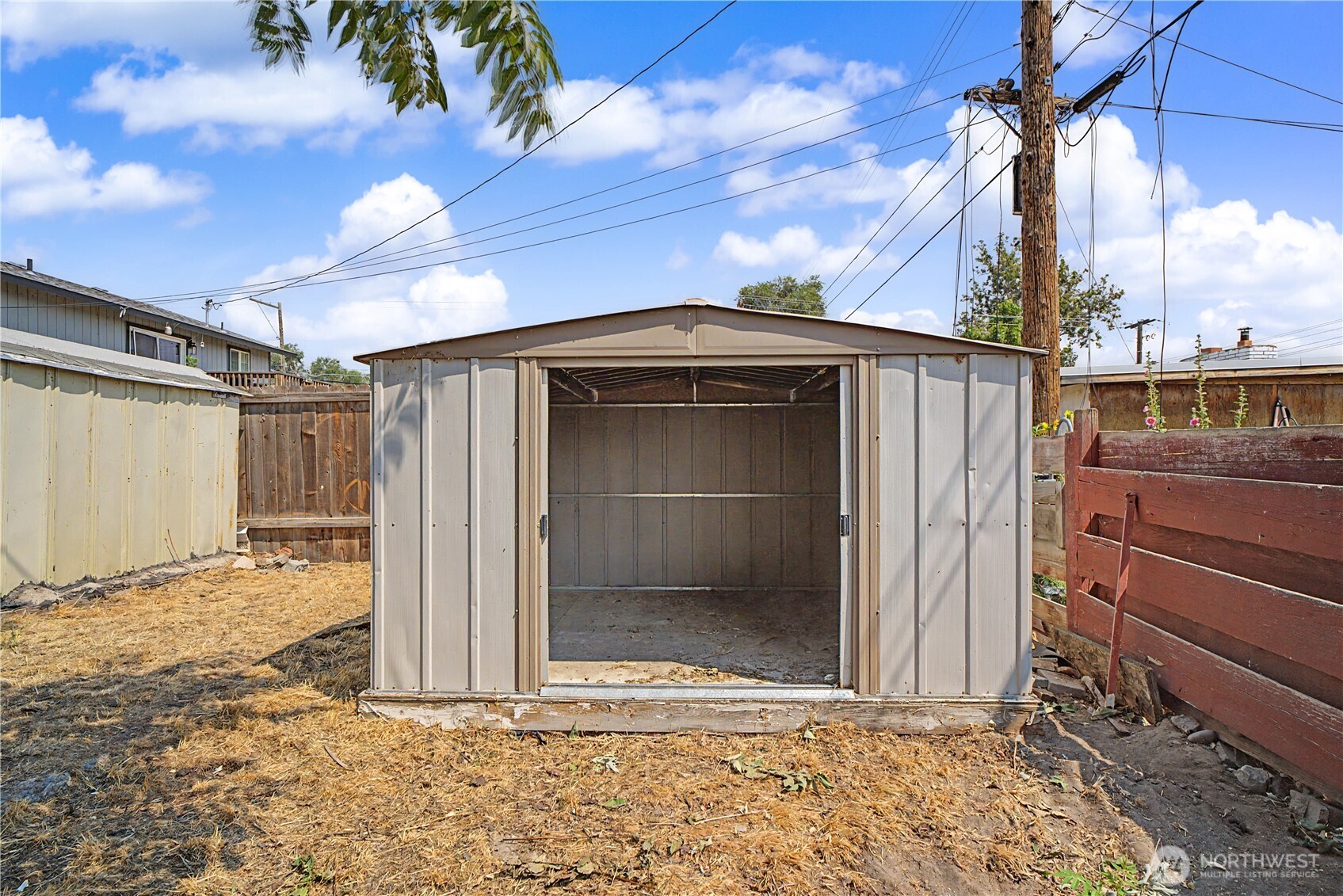 2607 W Texas Street Property Photo 31