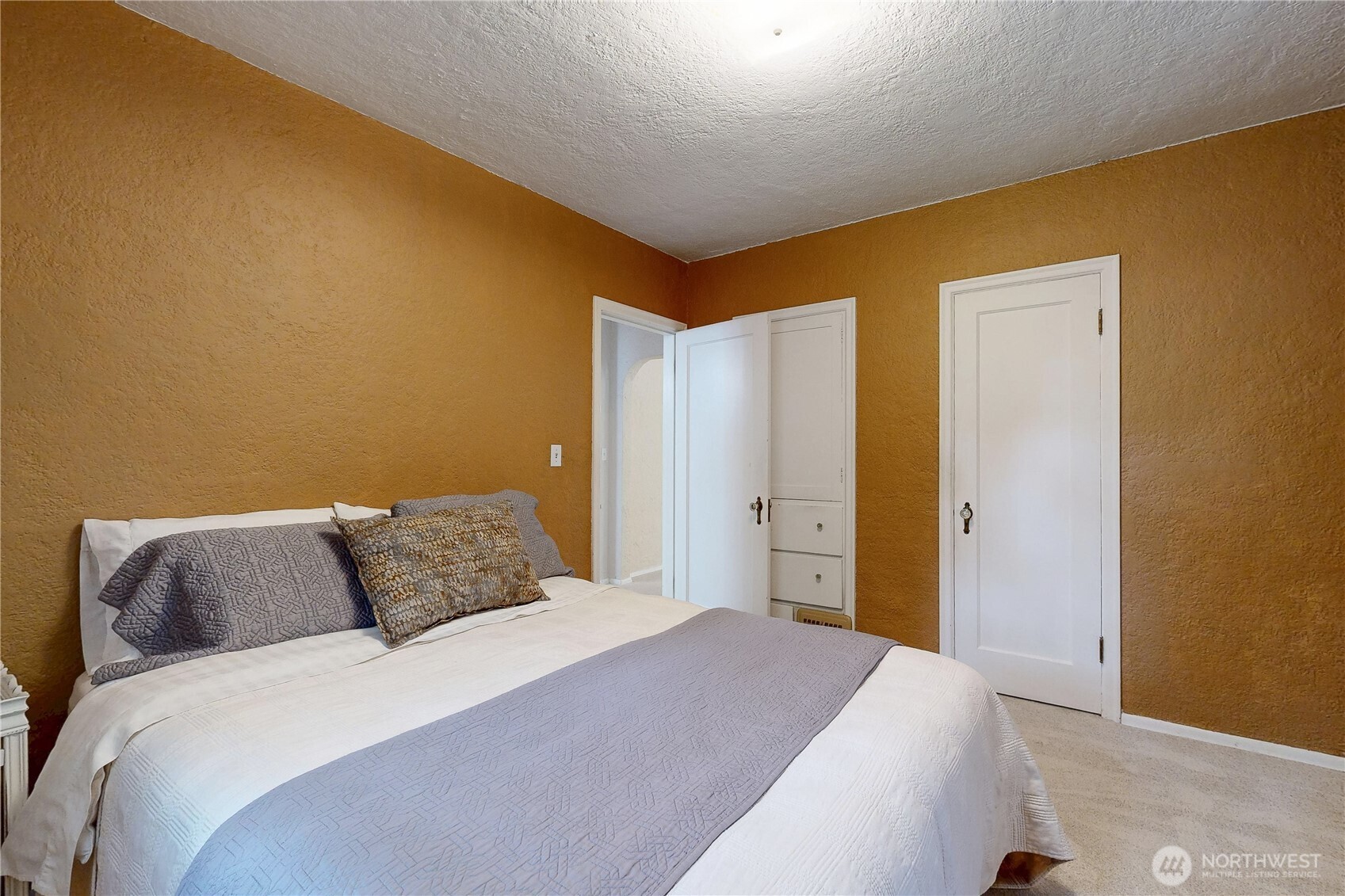 540 Craig Street Property Photo 12