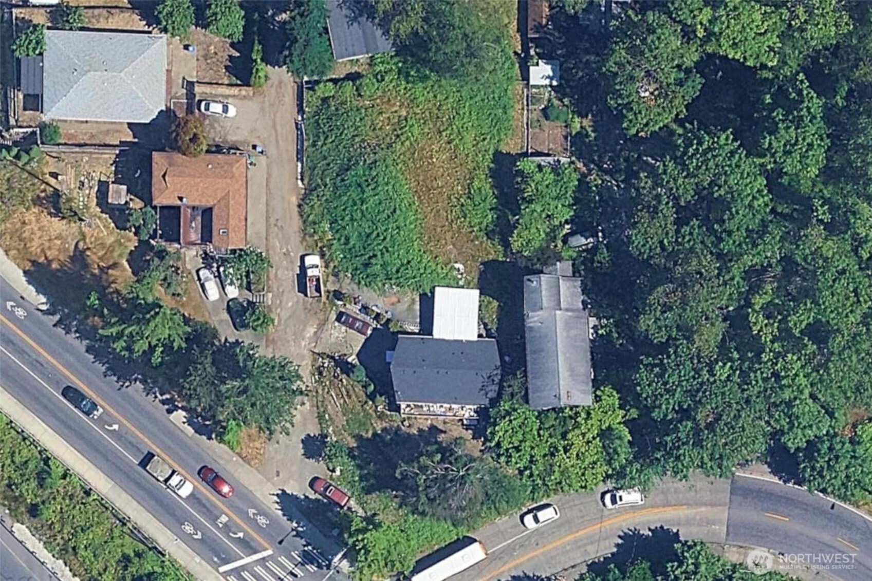 1924 S Graham Street Property Photo 4