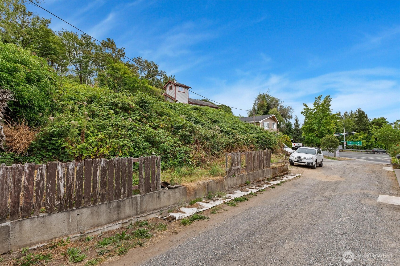 1924 S Graham Street Property Photo 11