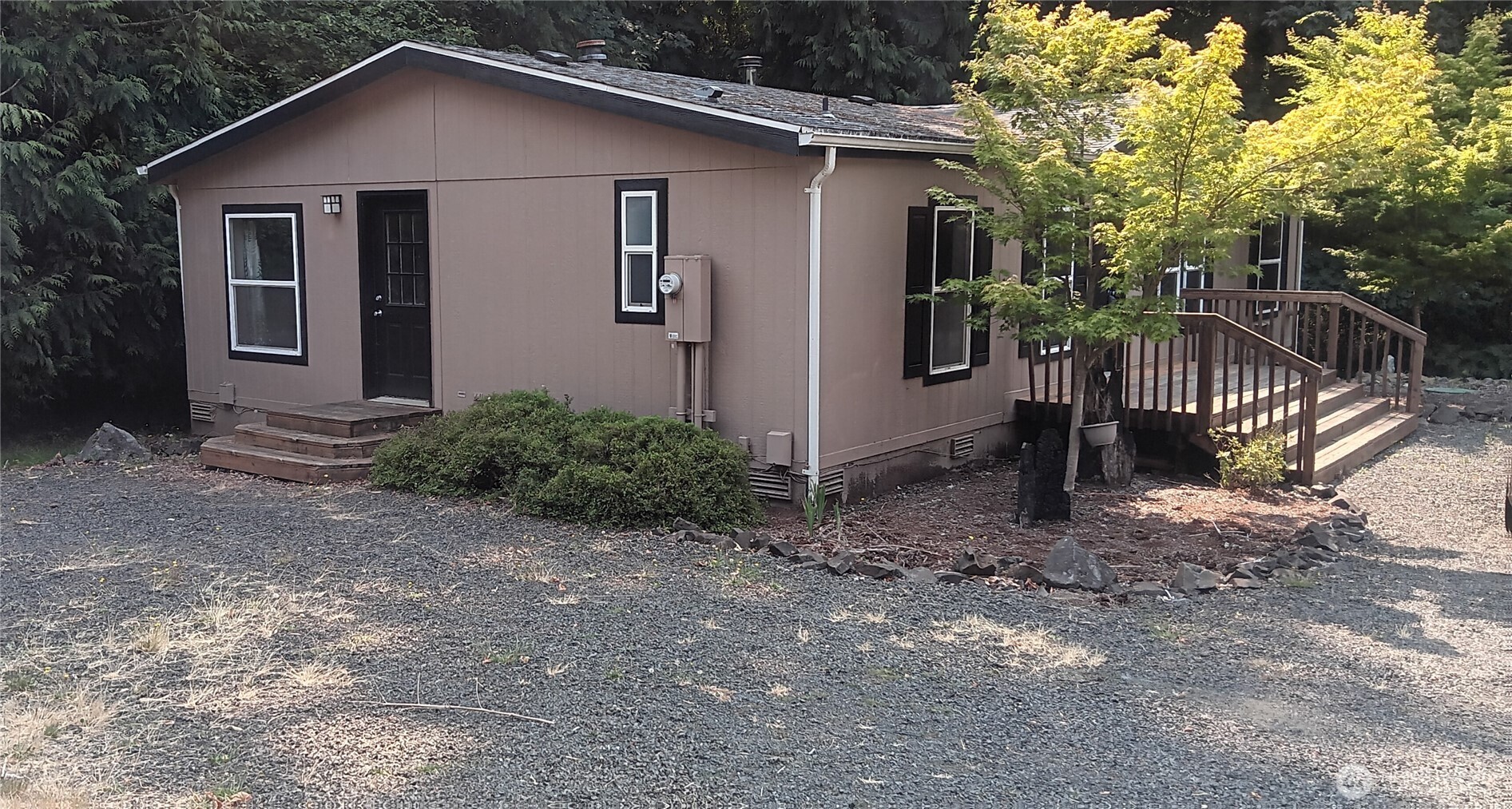 101 E Herron Place Property Photo 2