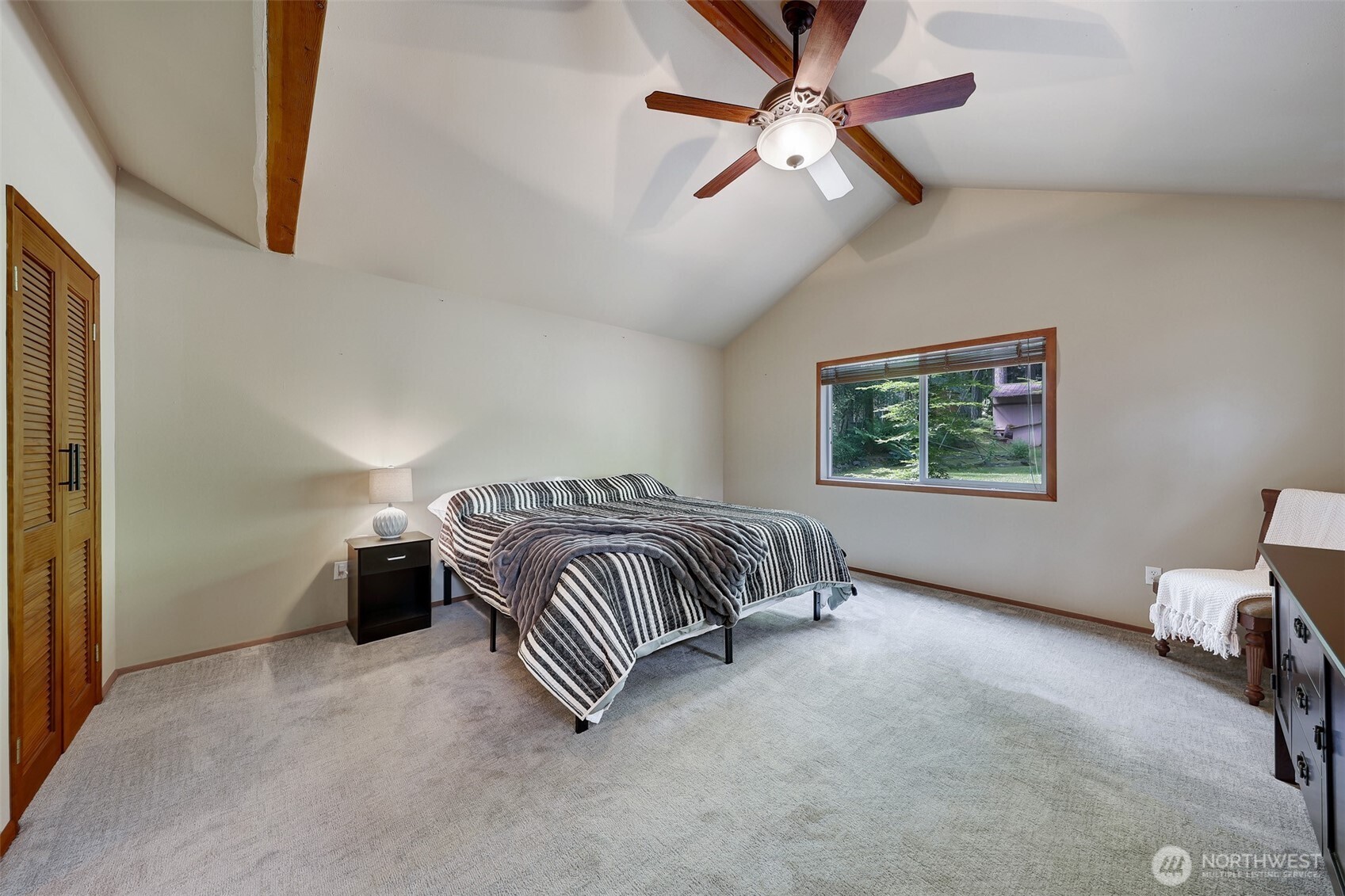 292 Ne Lake Drive Property Photo 18