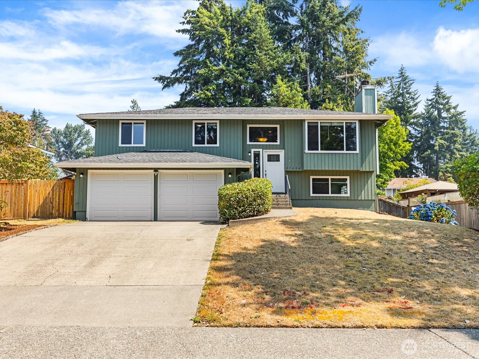 31624 3rd Place Property Photo 1