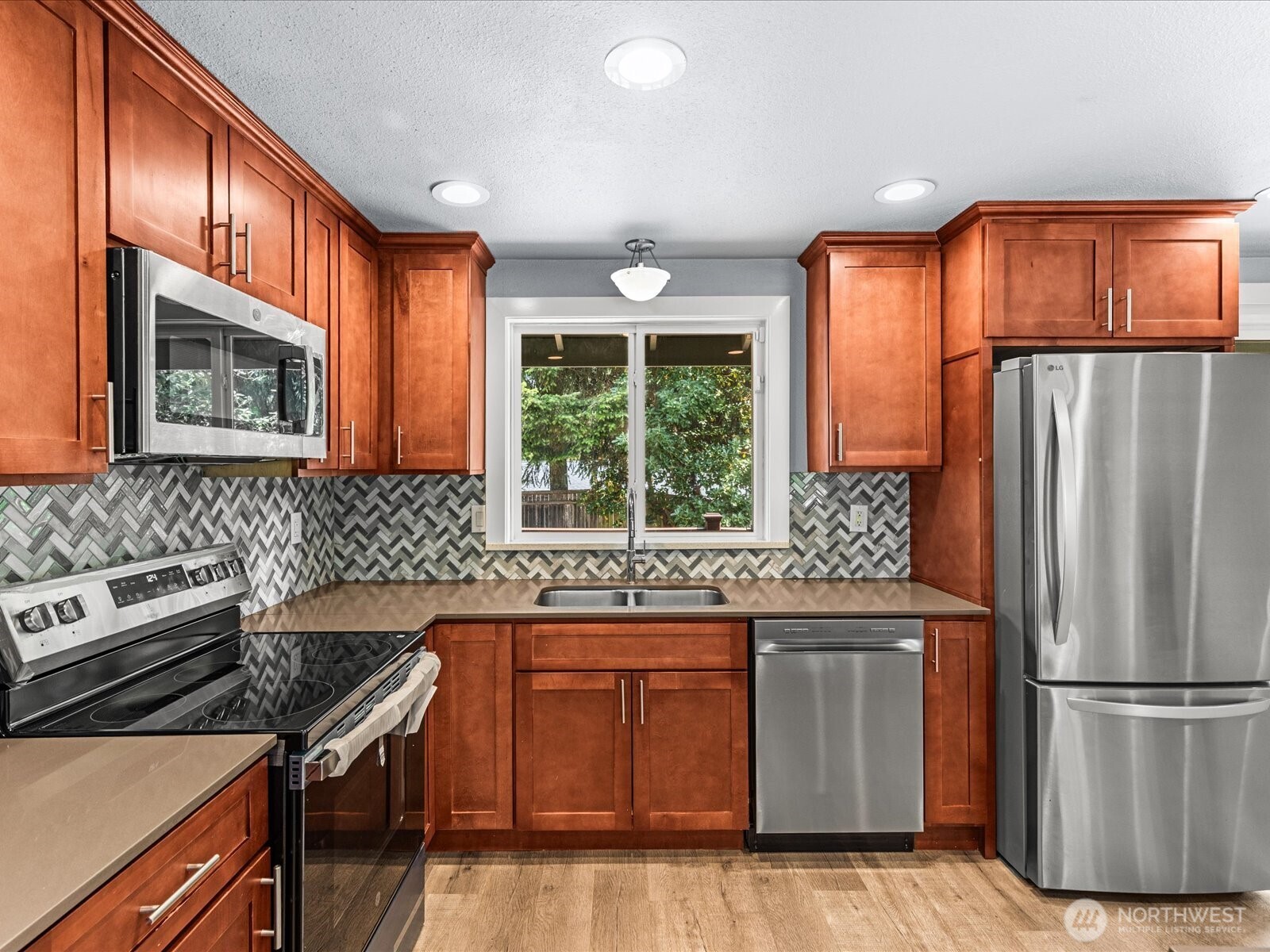 31624 3rd Place Property Photo 14