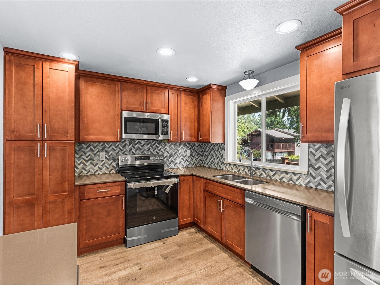 31624 3rd Place Property Photo 15