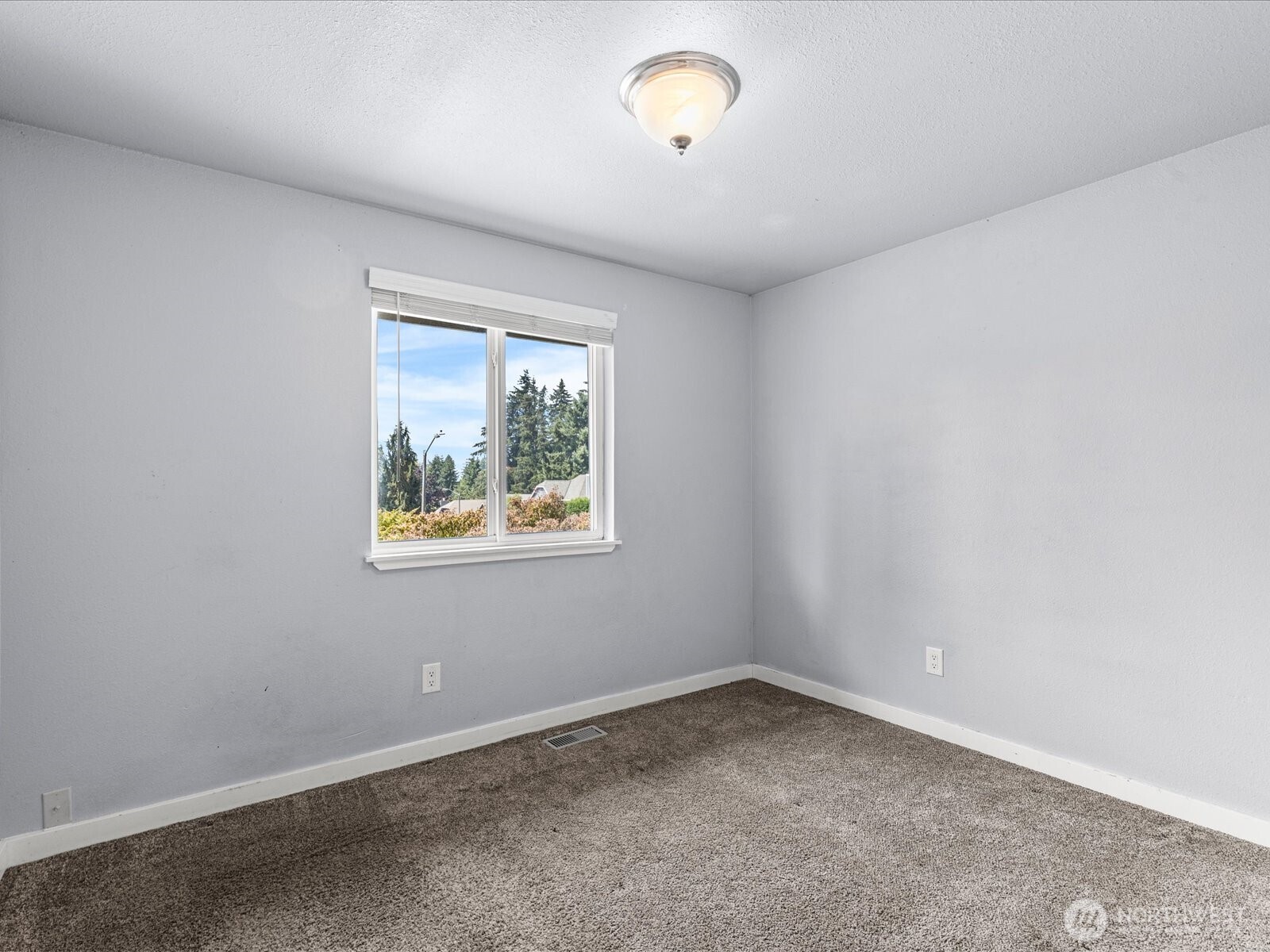 31624 3rd Place Property Photo 20