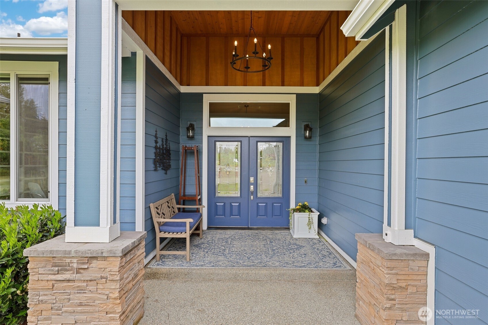 5641 Hawks Prairie Road Property Photo 3