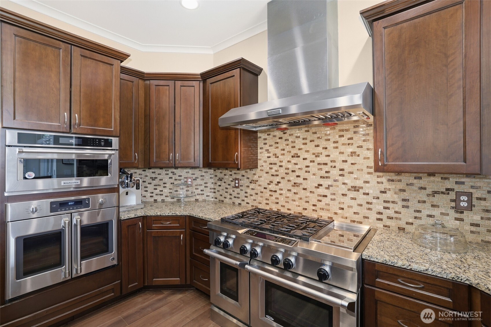 5641 Hawks Prairie Road Property Photo 10