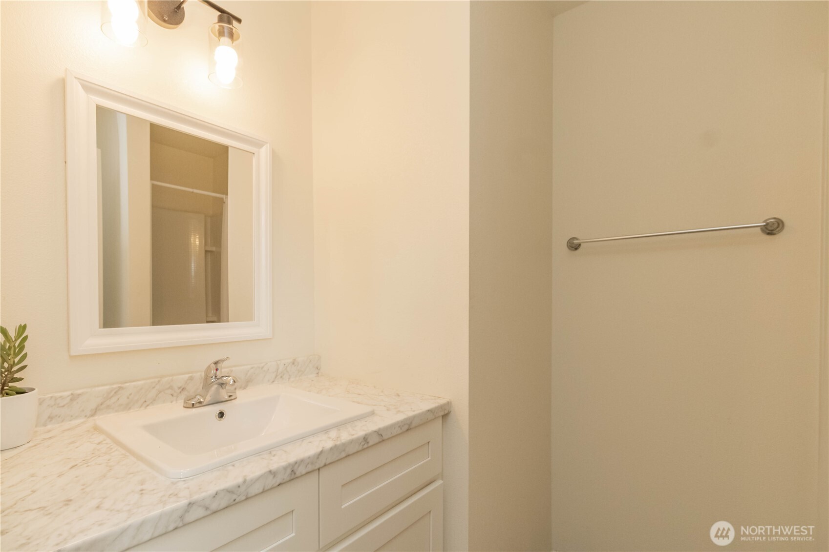 1002 E 71st Street Ct Property Photo 21
