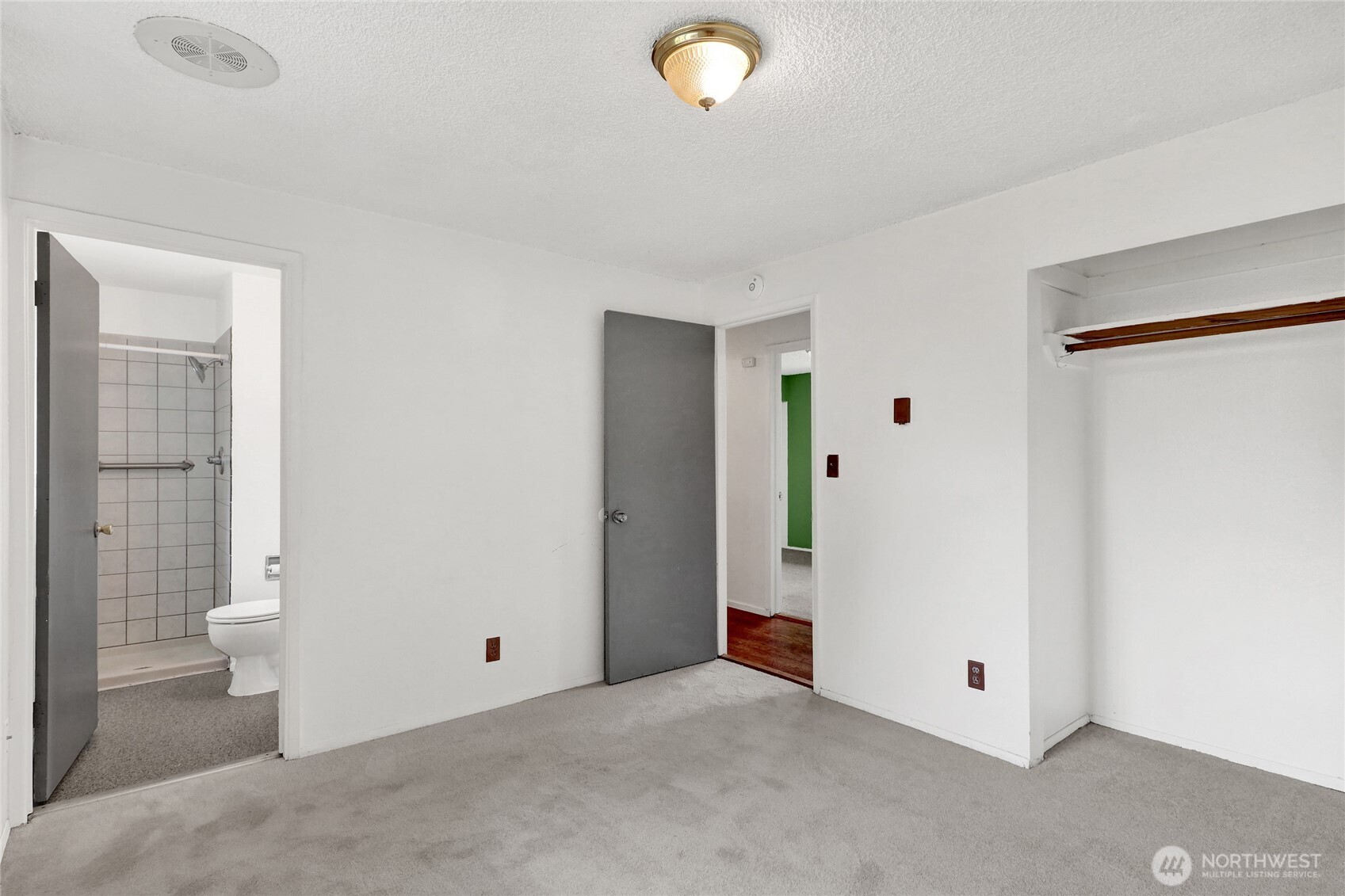 875 Adelia Street Property Photo 15