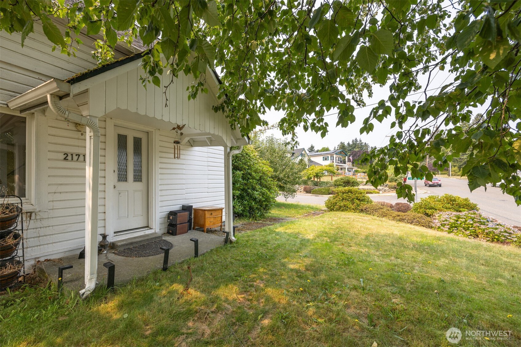 2171 Gardiner Drive Property Photo 5