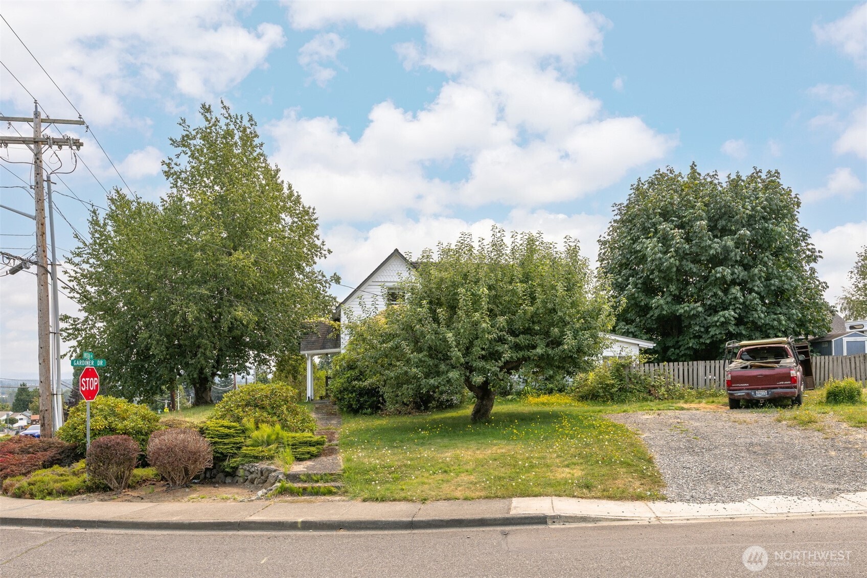 2171 Gardiner Drive Property Photo 7