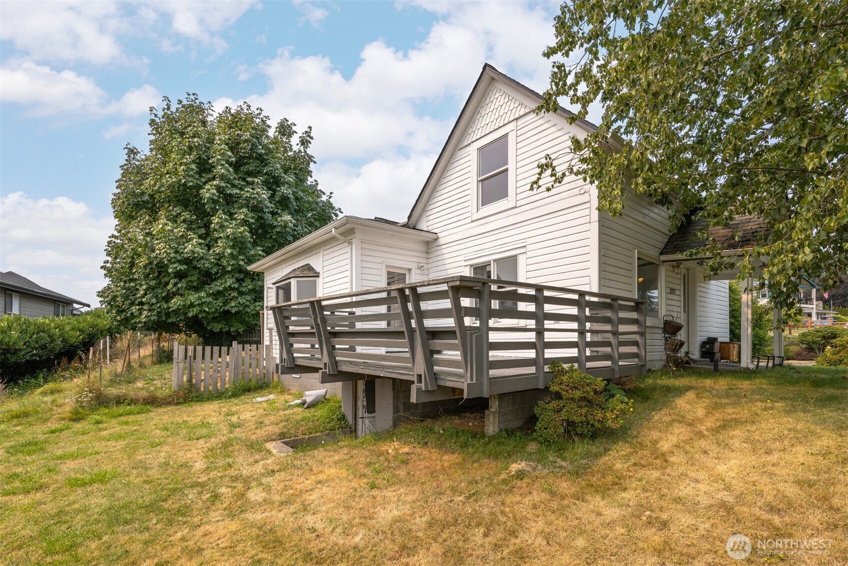 2171 Gardiner Drive Property Photo 8