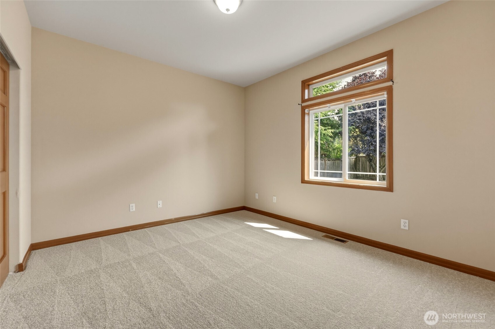 9315 Milburn Loop Property Photo 26
