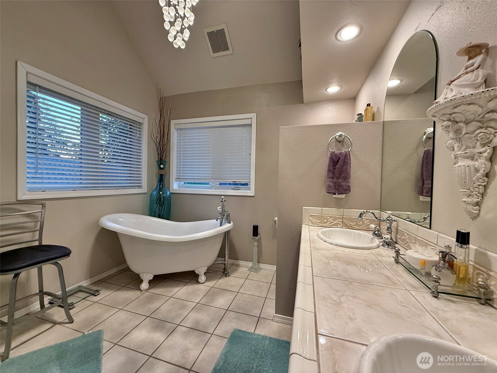 103 Lakeside Drive Property Photo 9