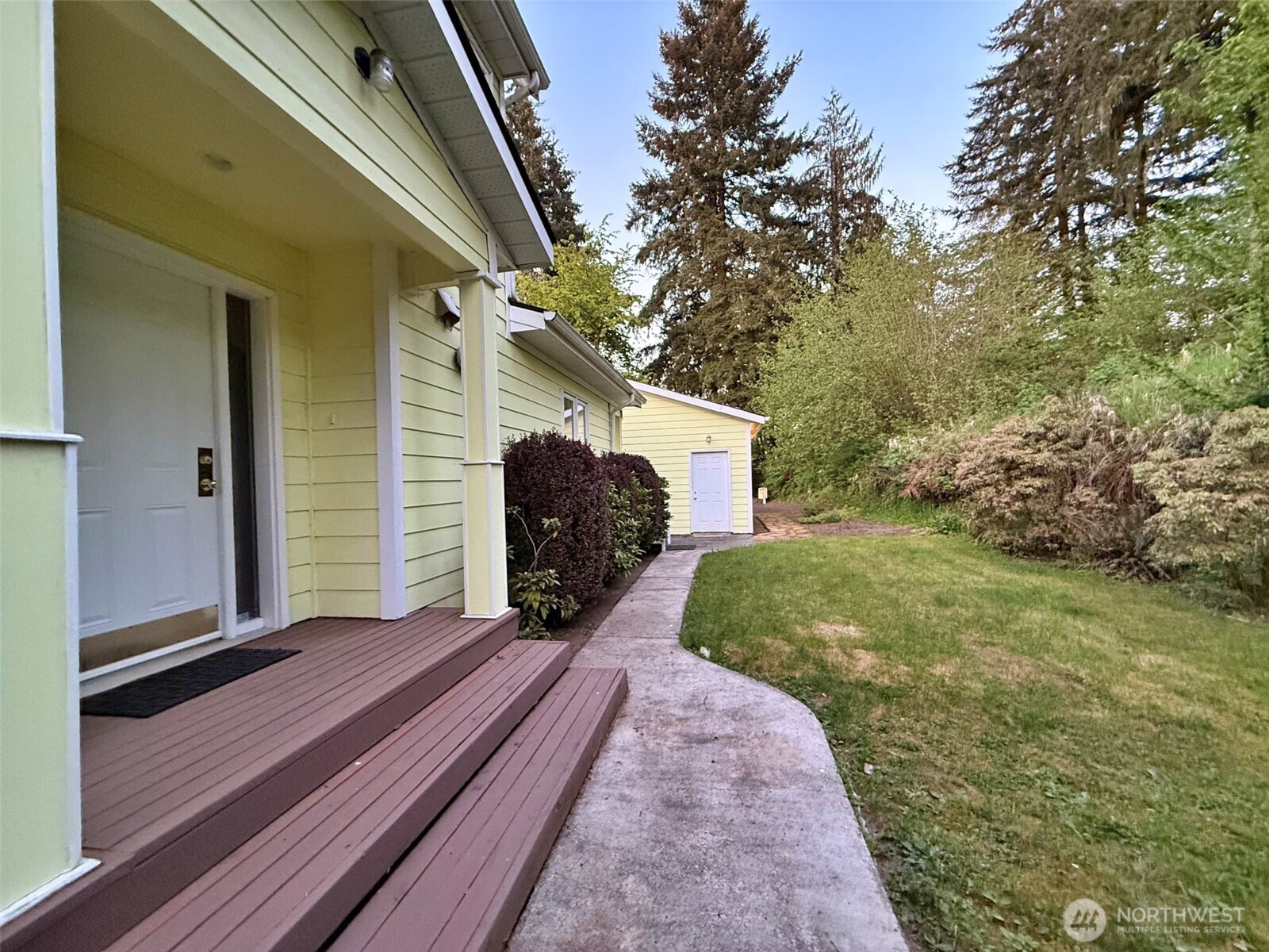 103 Lakeside Drive Property Photo 14