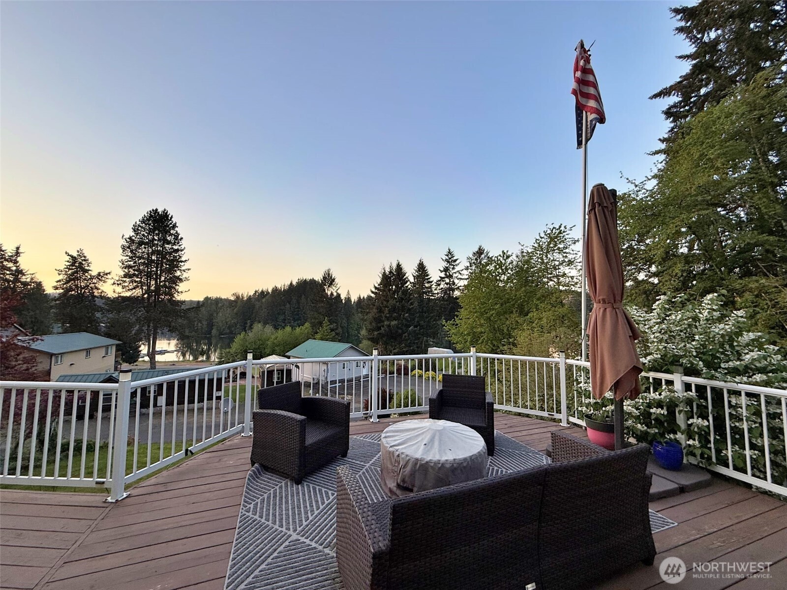 103 Lakeside Drive Property Photo 18