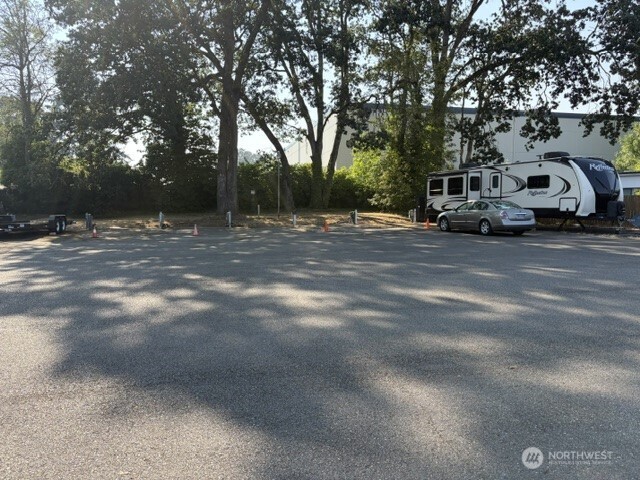 8527 31st Avenue Property Photo 9