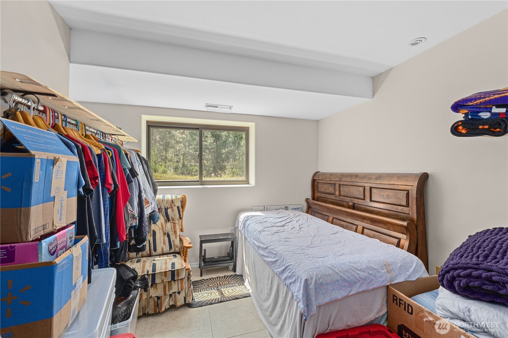 3733 V Sand Creek Road Property Photo 14