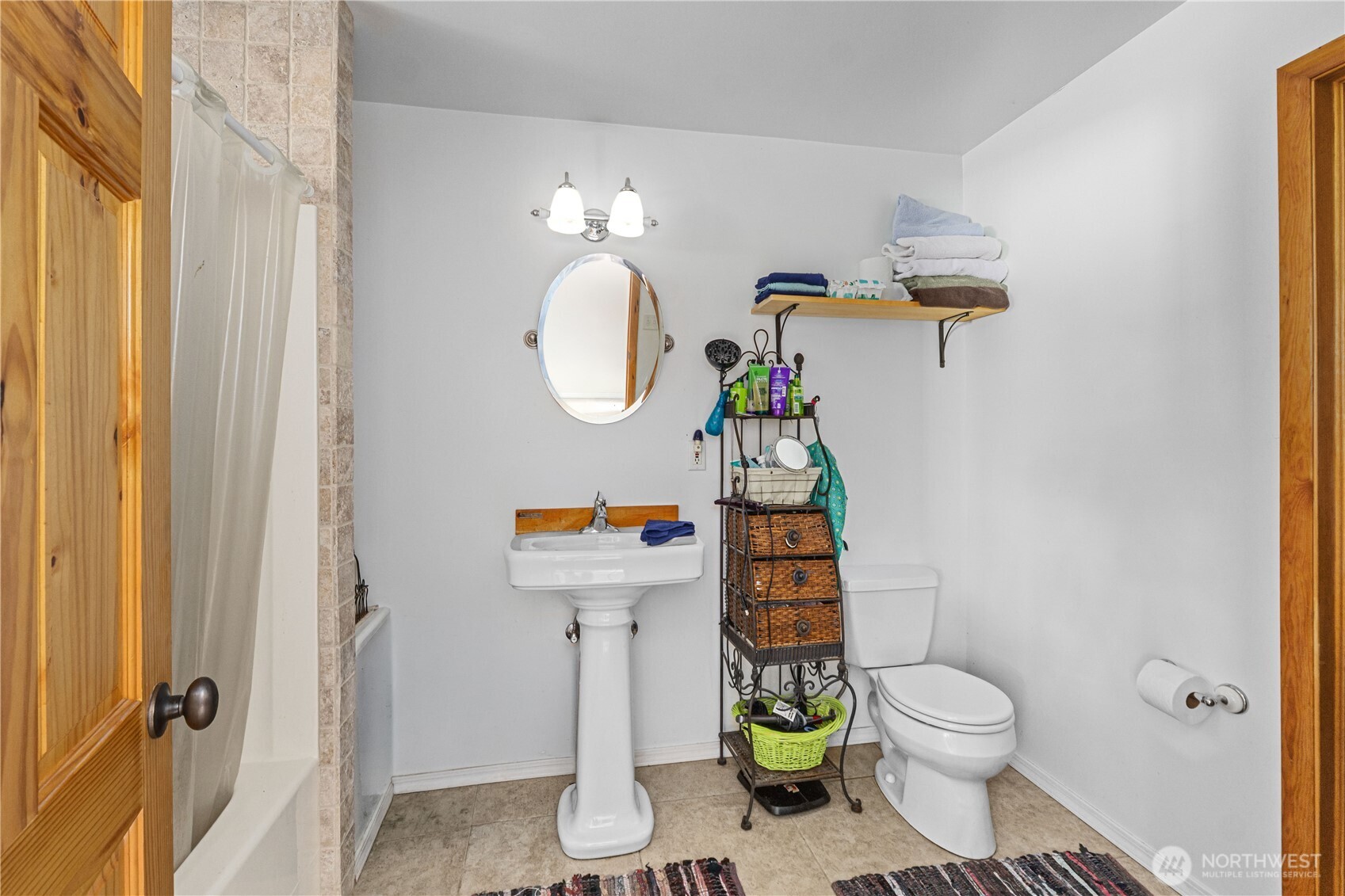 3733 V Sand Creek Road Property Photo 16