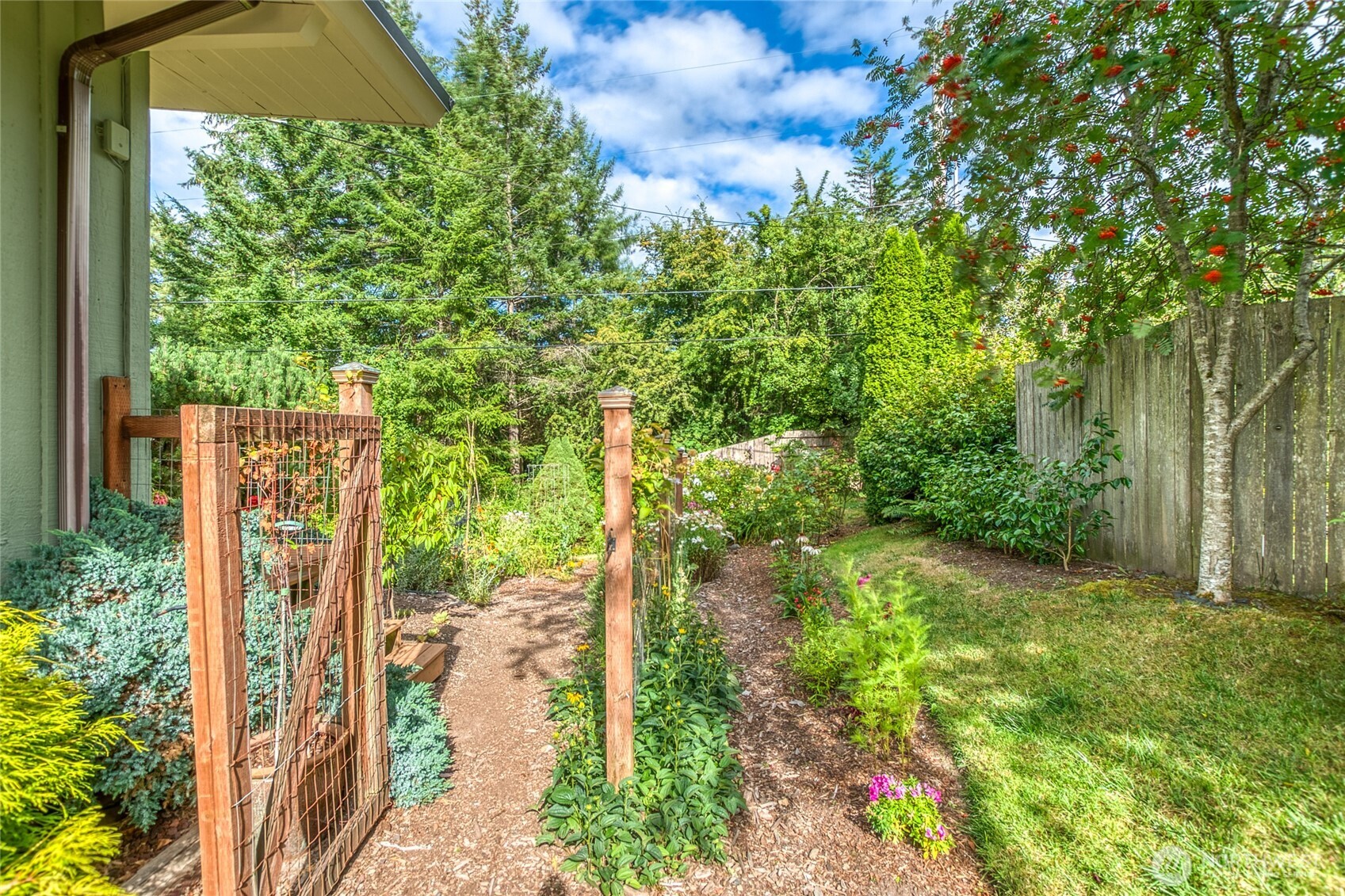 298 Lover's Lane Property Photo 27