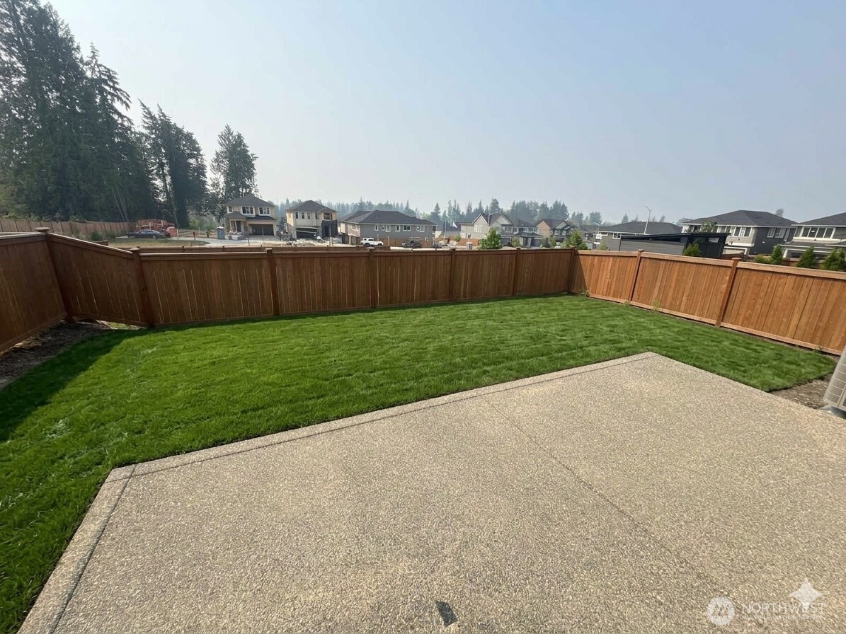 8912 48th Place Ne Property Photo 26
