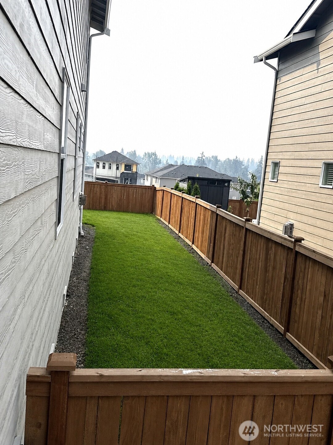 8912 48th Place Ne Property Photo 27