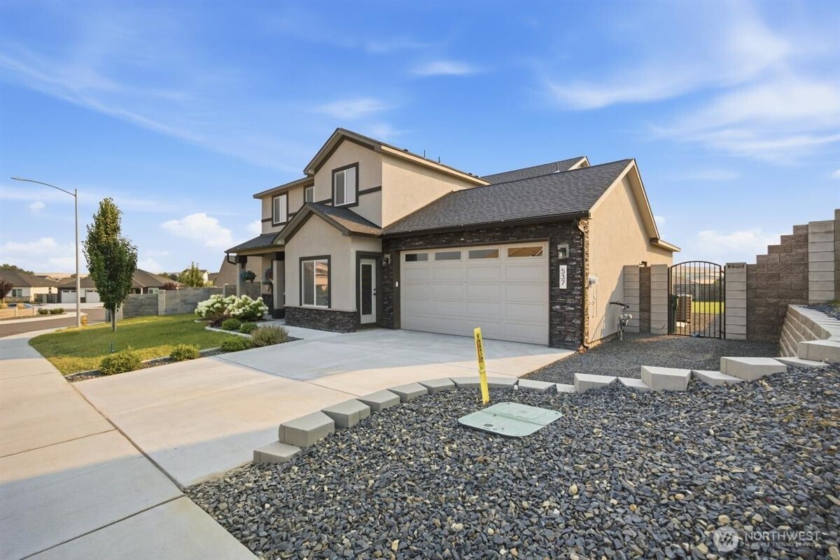 537 Lazio Way Property Photo 2
