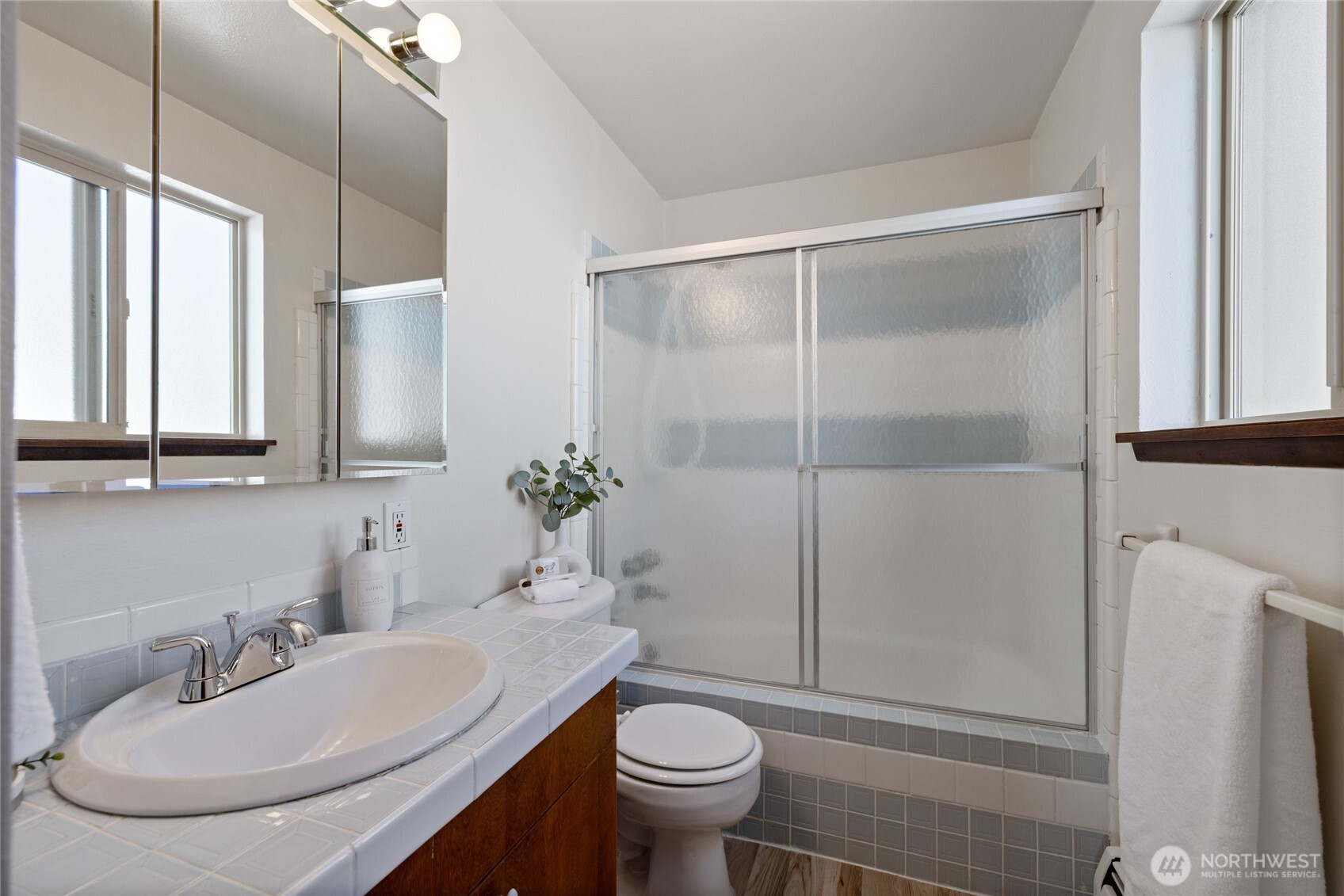 117 66th Avenue Property Photo 13