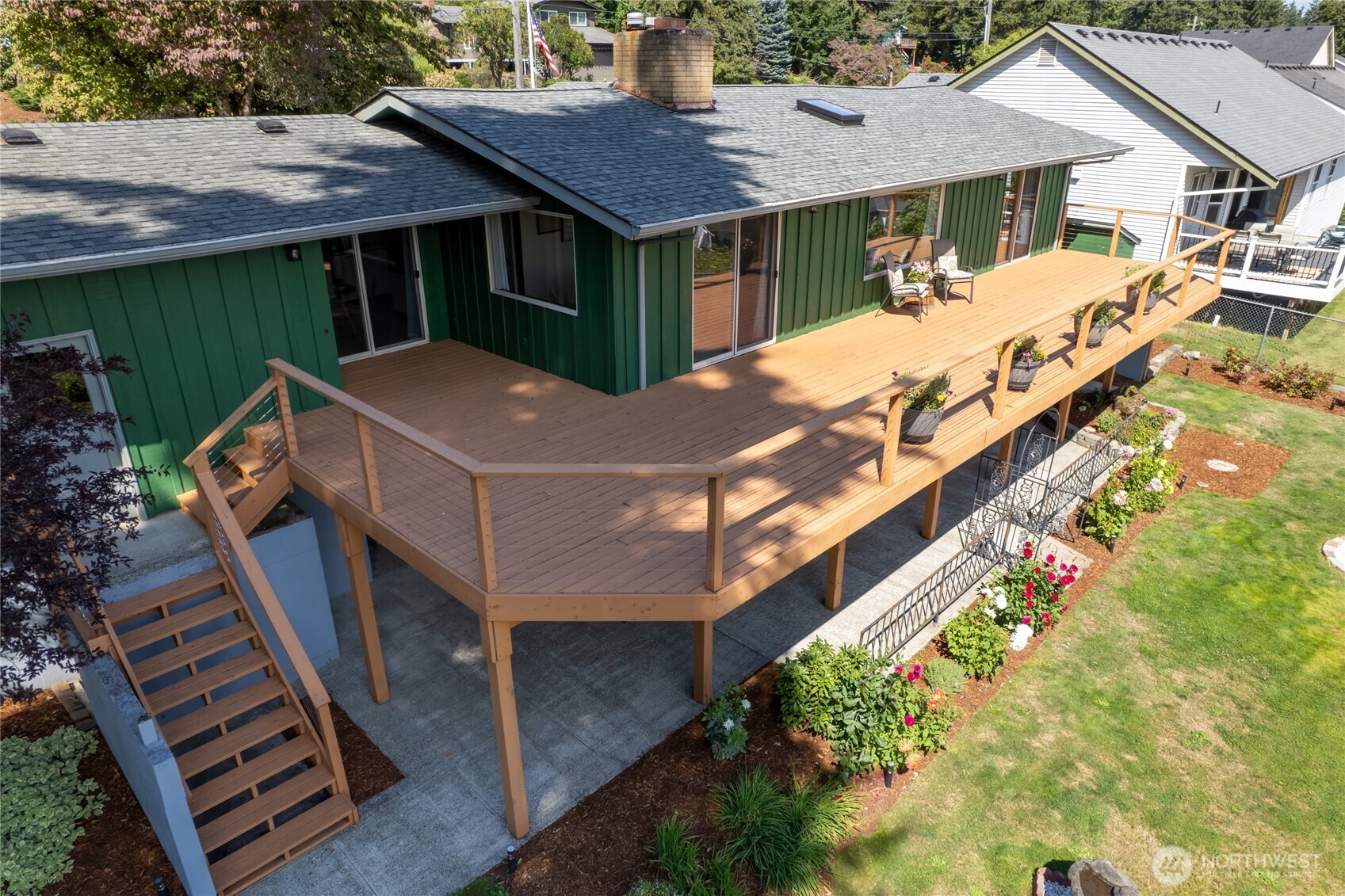 117 66th Avenue Property Photo 23