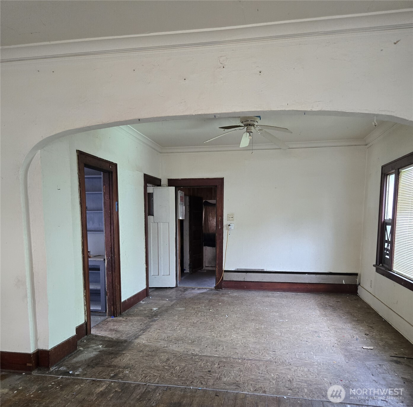 5426 S Lawrence Street Property Photo 5