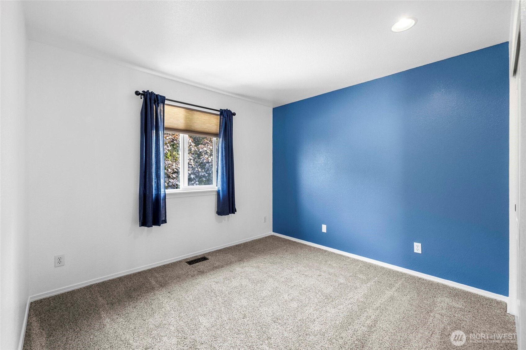 1811 Copper Pond Place Property Photo 29