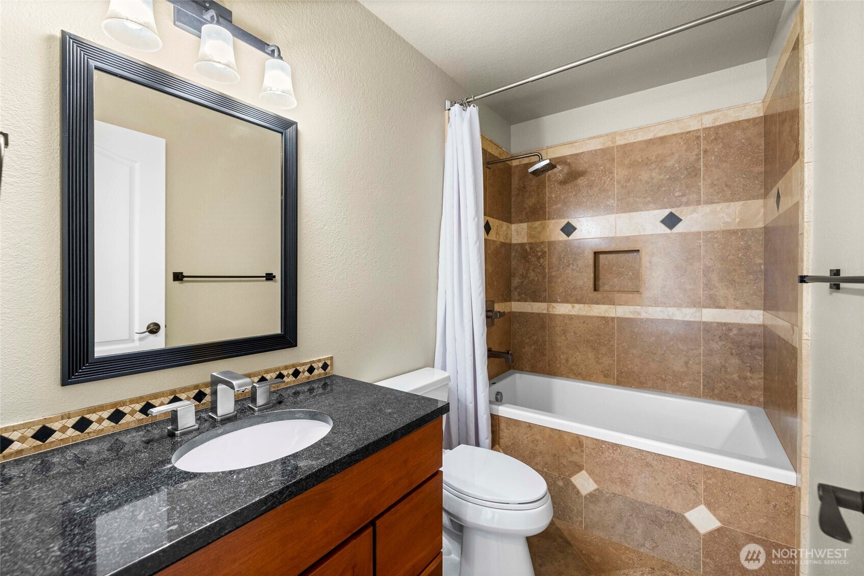 1811 Copper Pond Place Property Photo 31