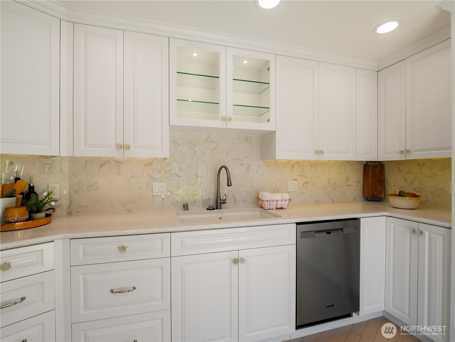7310 Steilacoom Boulevard Property Photo 12