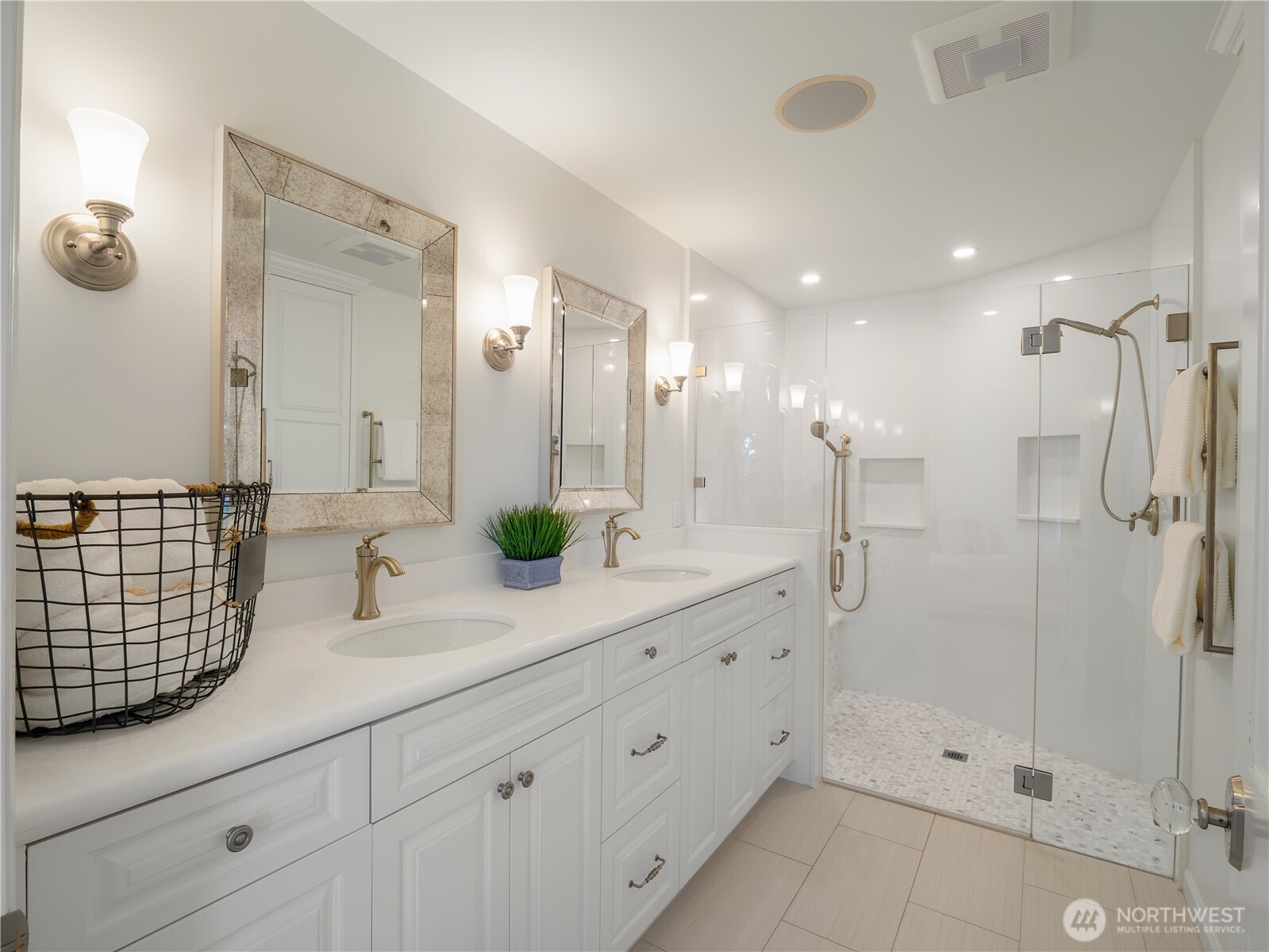 7310 Steilacoom Boulevard Property Photo 17