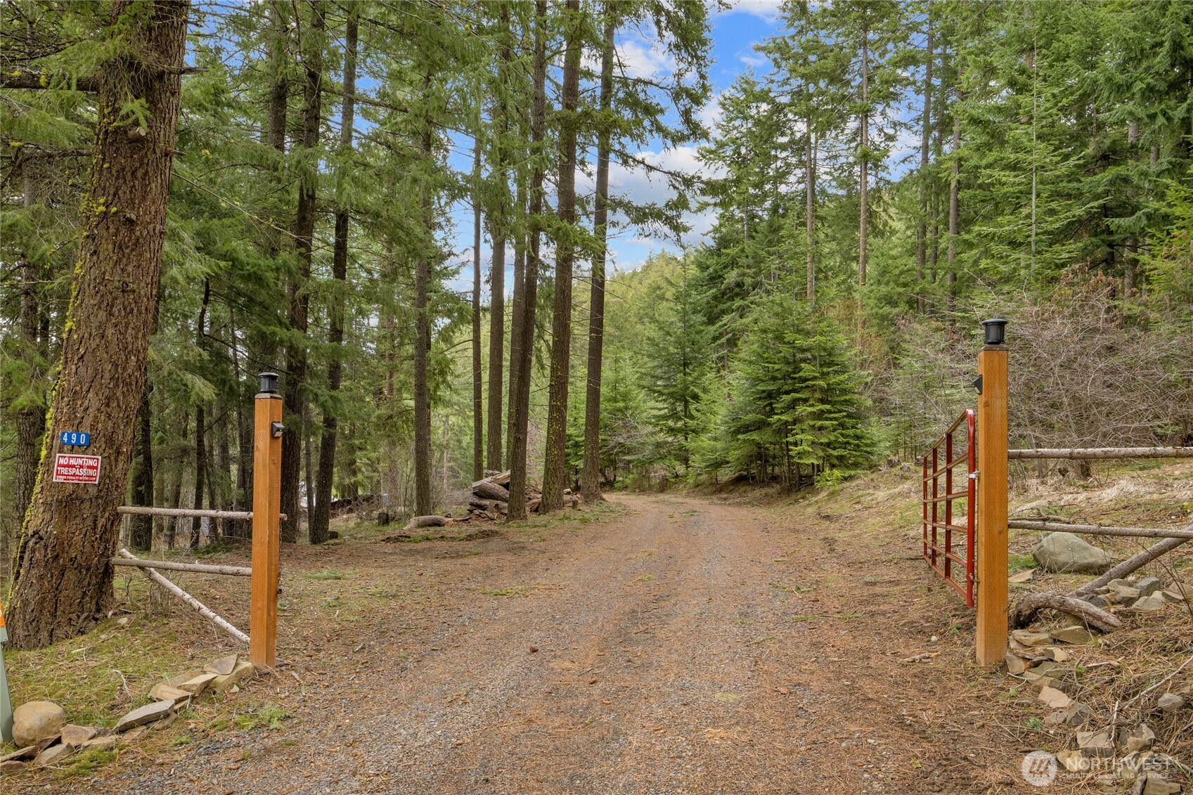 490 Thornton Creek Property Photo 28