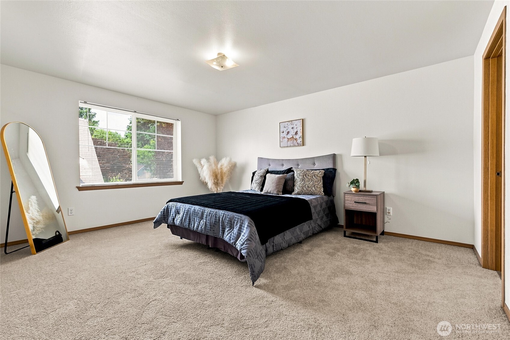 910 27th Avenue Property Photo 13