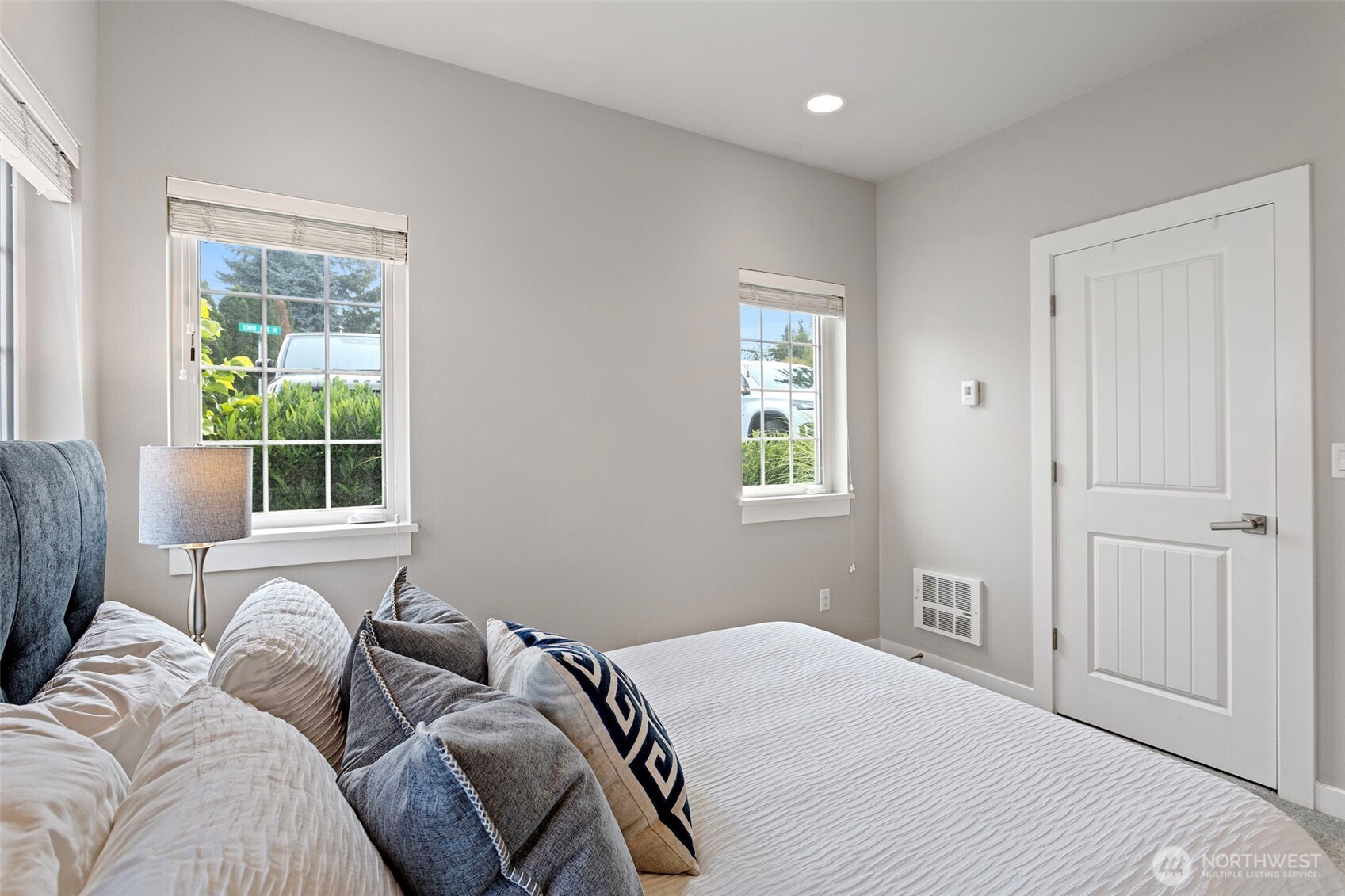 5402 80th Place K Property Photo 13