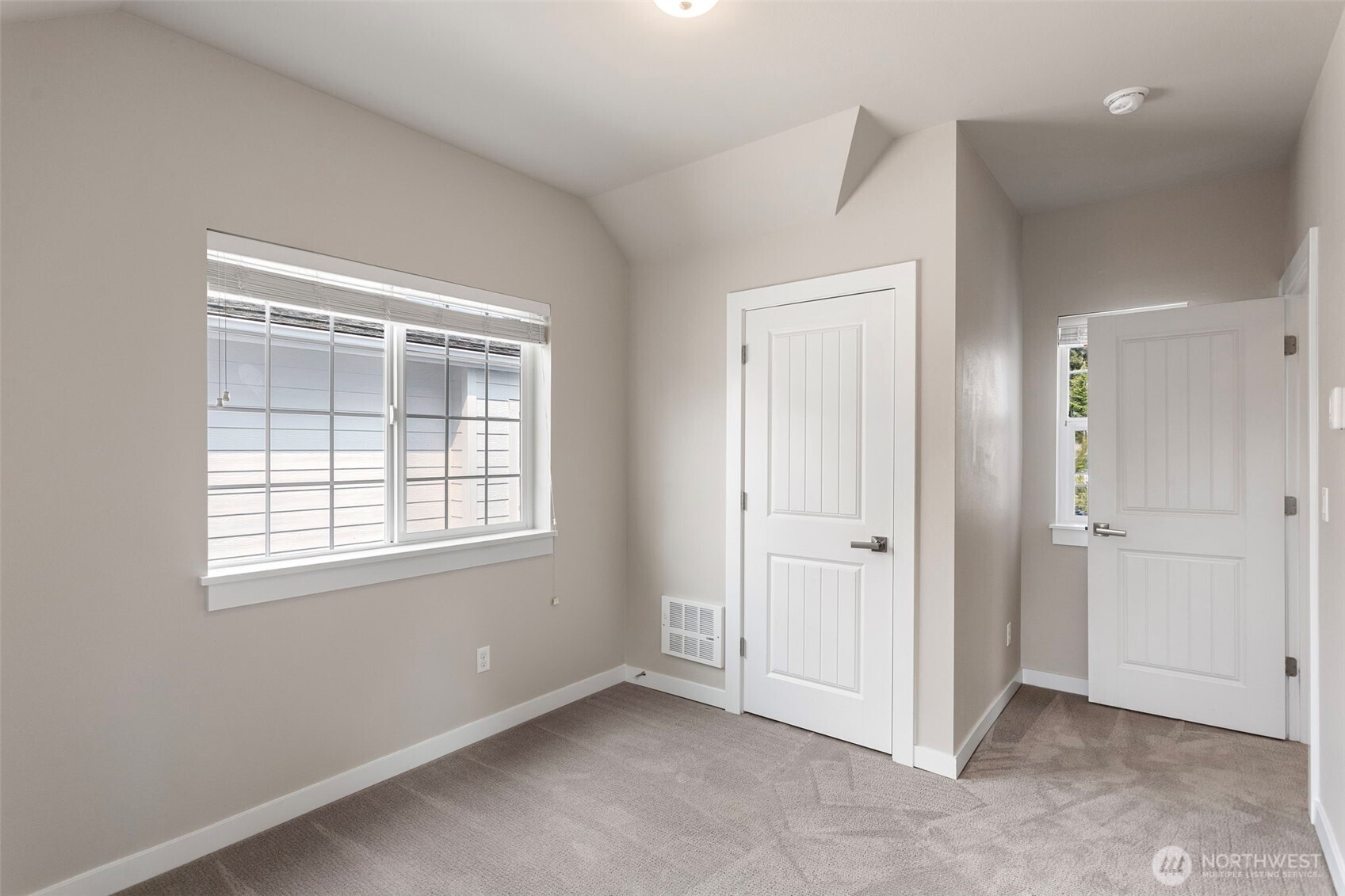 5402 80th Place K Property Photo 18