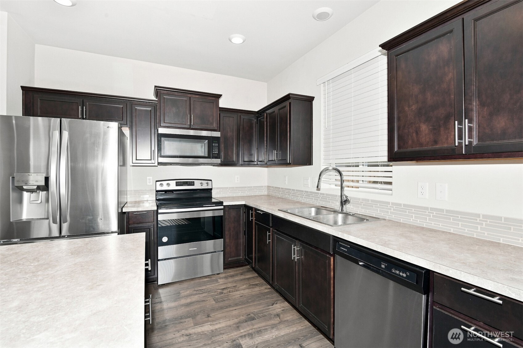 18740 110th Avenue Property Photo 5