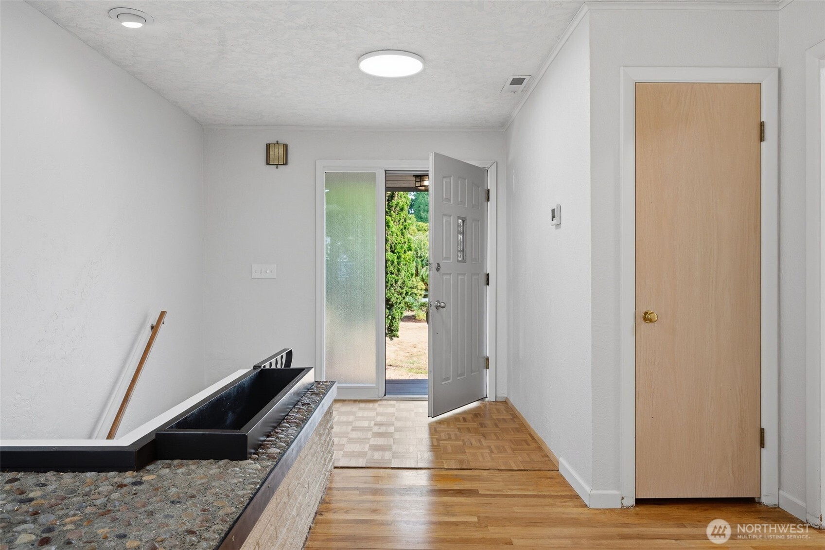 116 Virginia Place Property Photo 2