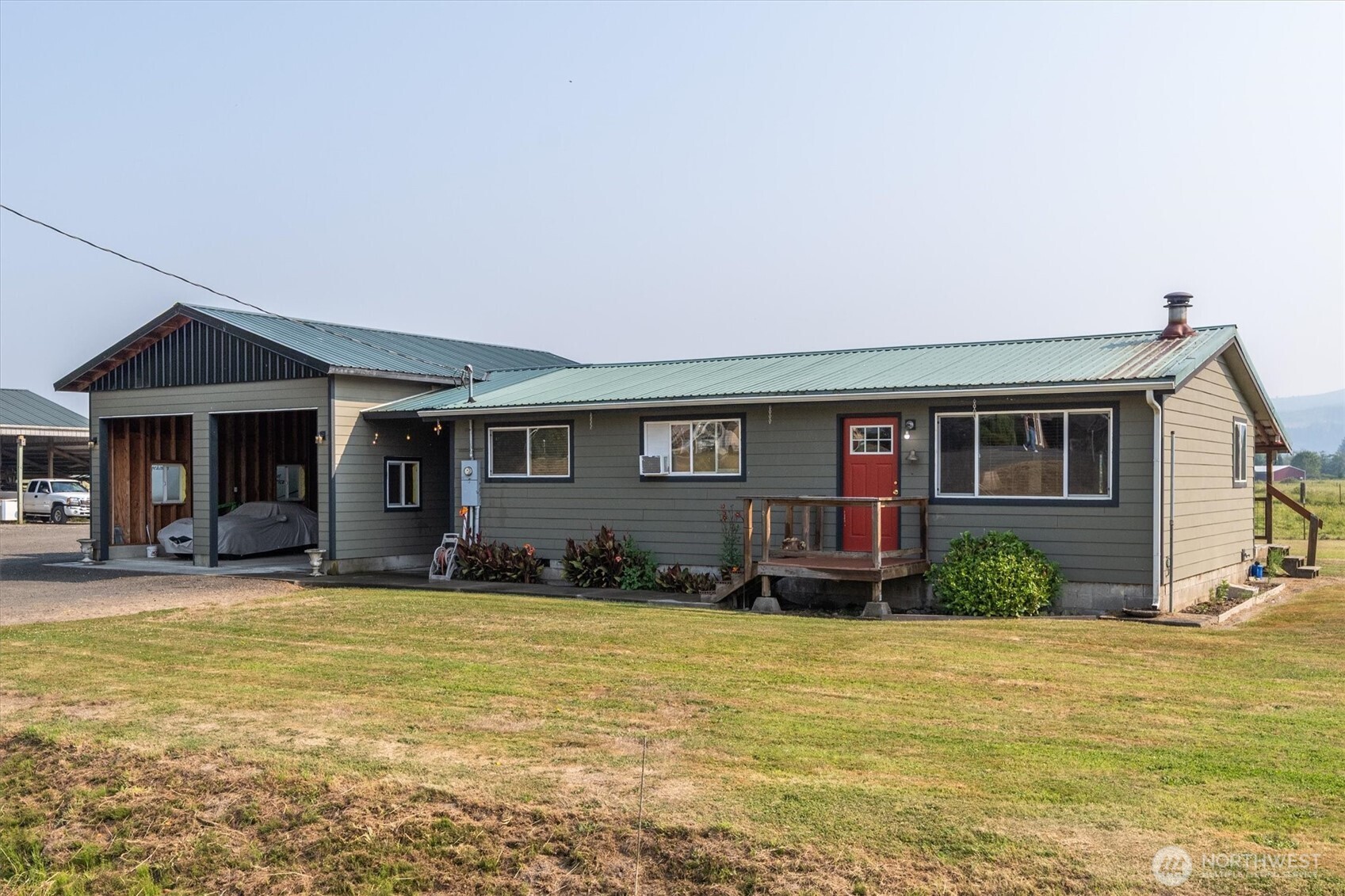 126 W Sunny Sands Property Photo 2
