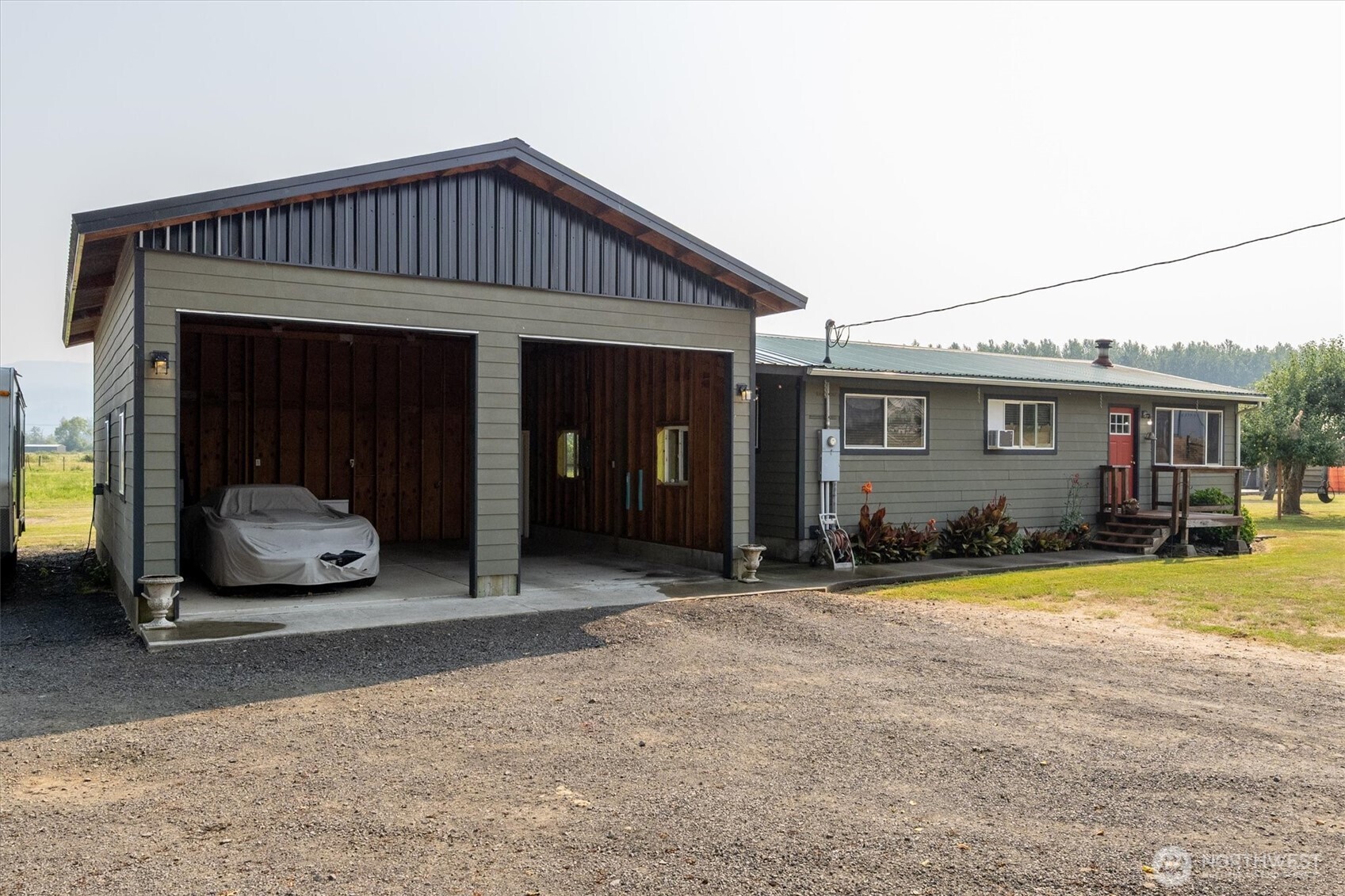 126 W Sunny Sands Property Photo 3