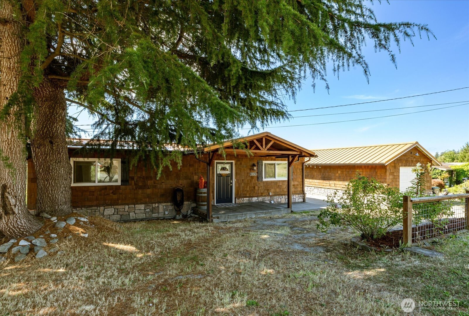 854 Burroughs Avenue Property Photo 32
