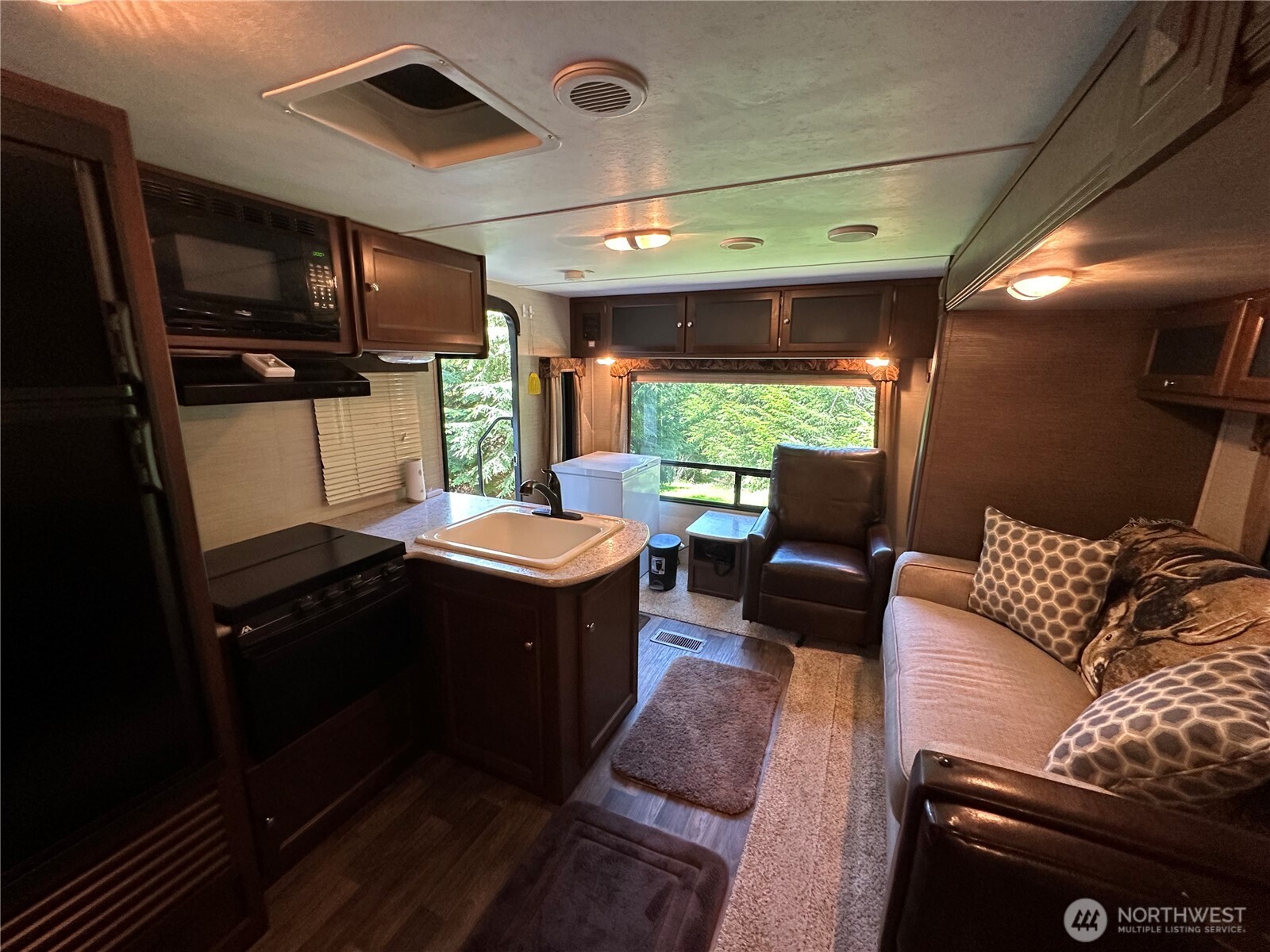 5220 Sikhs West Trail Property Photo 10