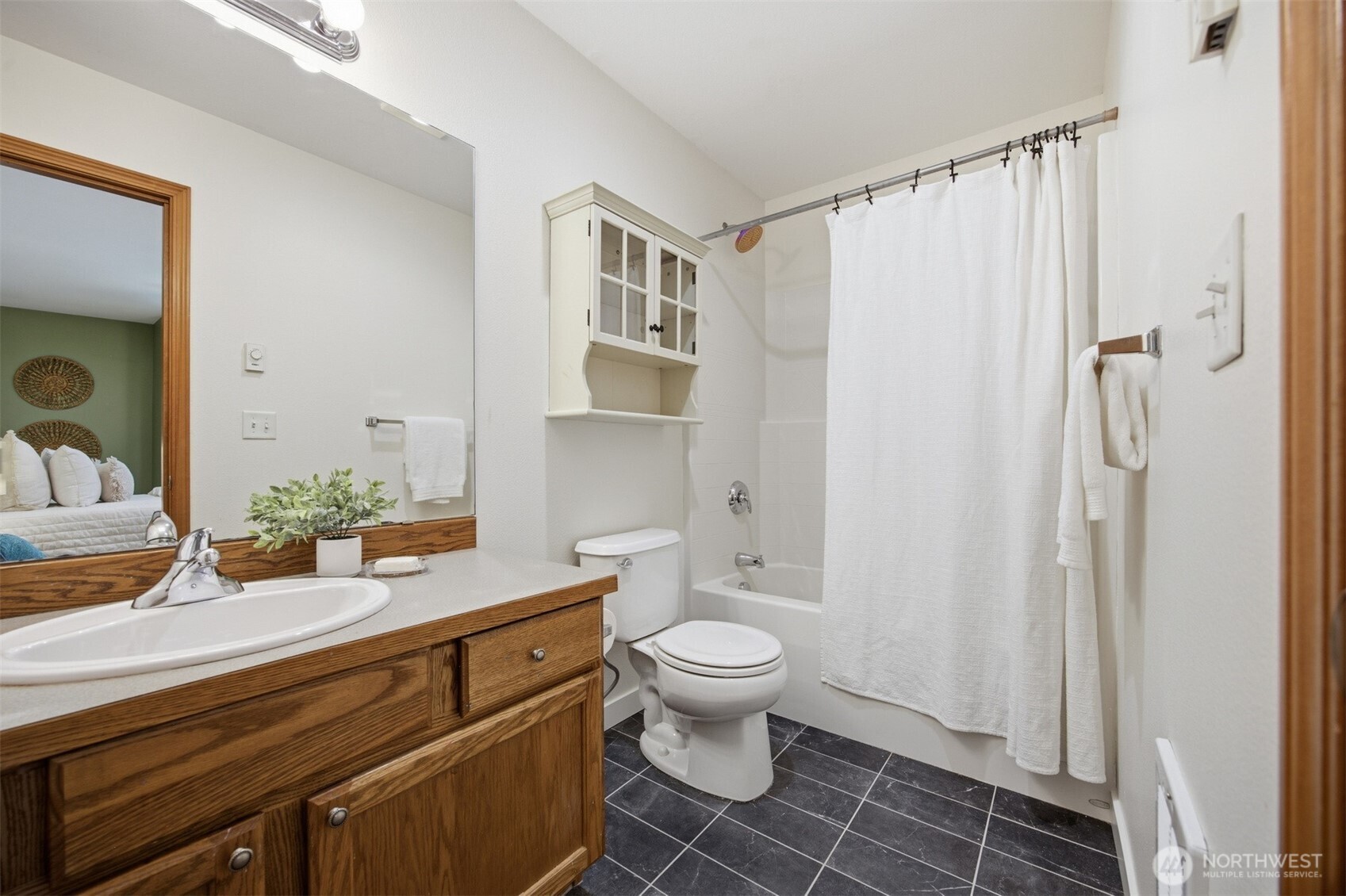 4047 Eliza Avenue 103 Property Photo 31