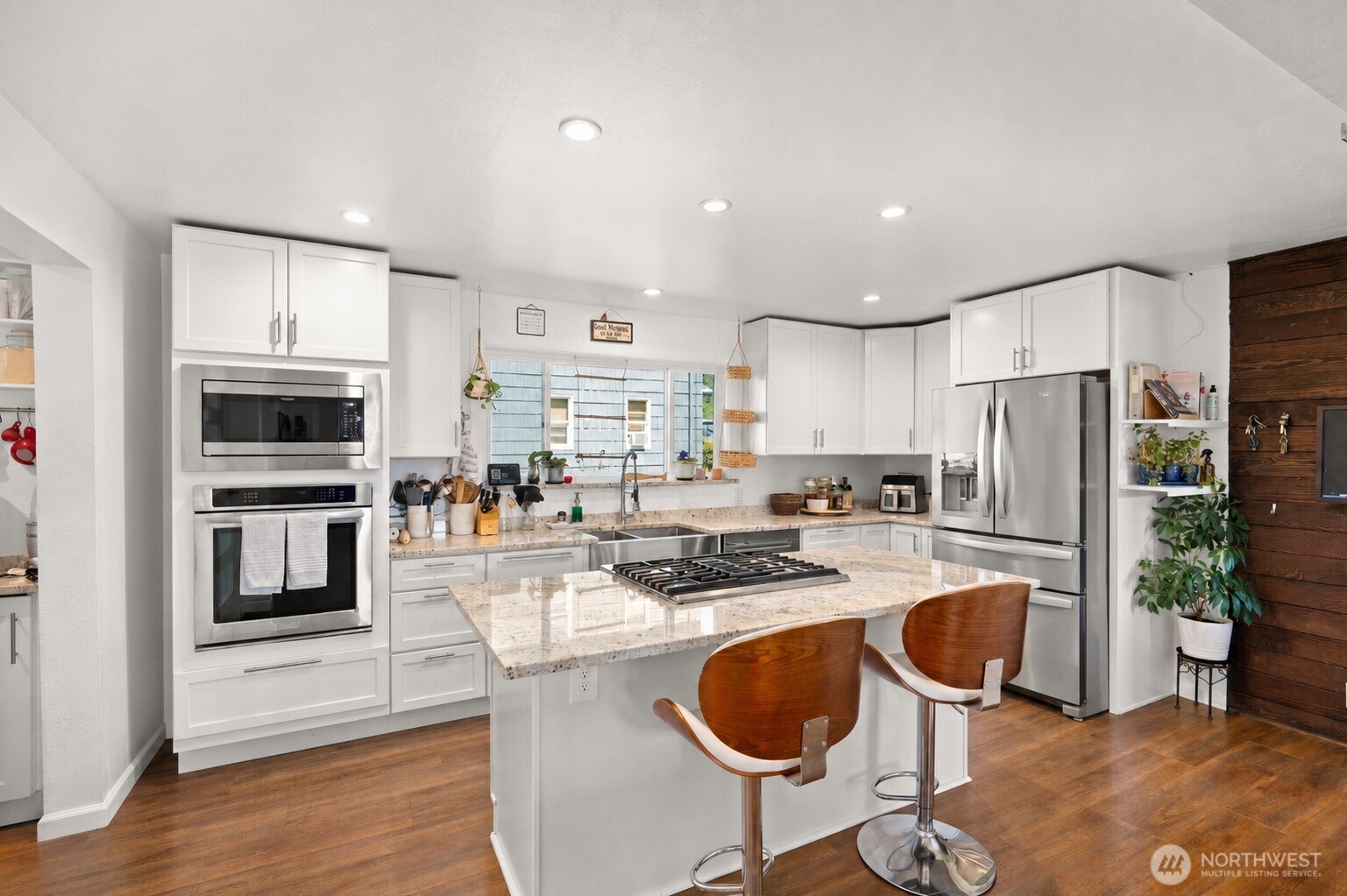 381 S Market Boulevard Property Photo 8