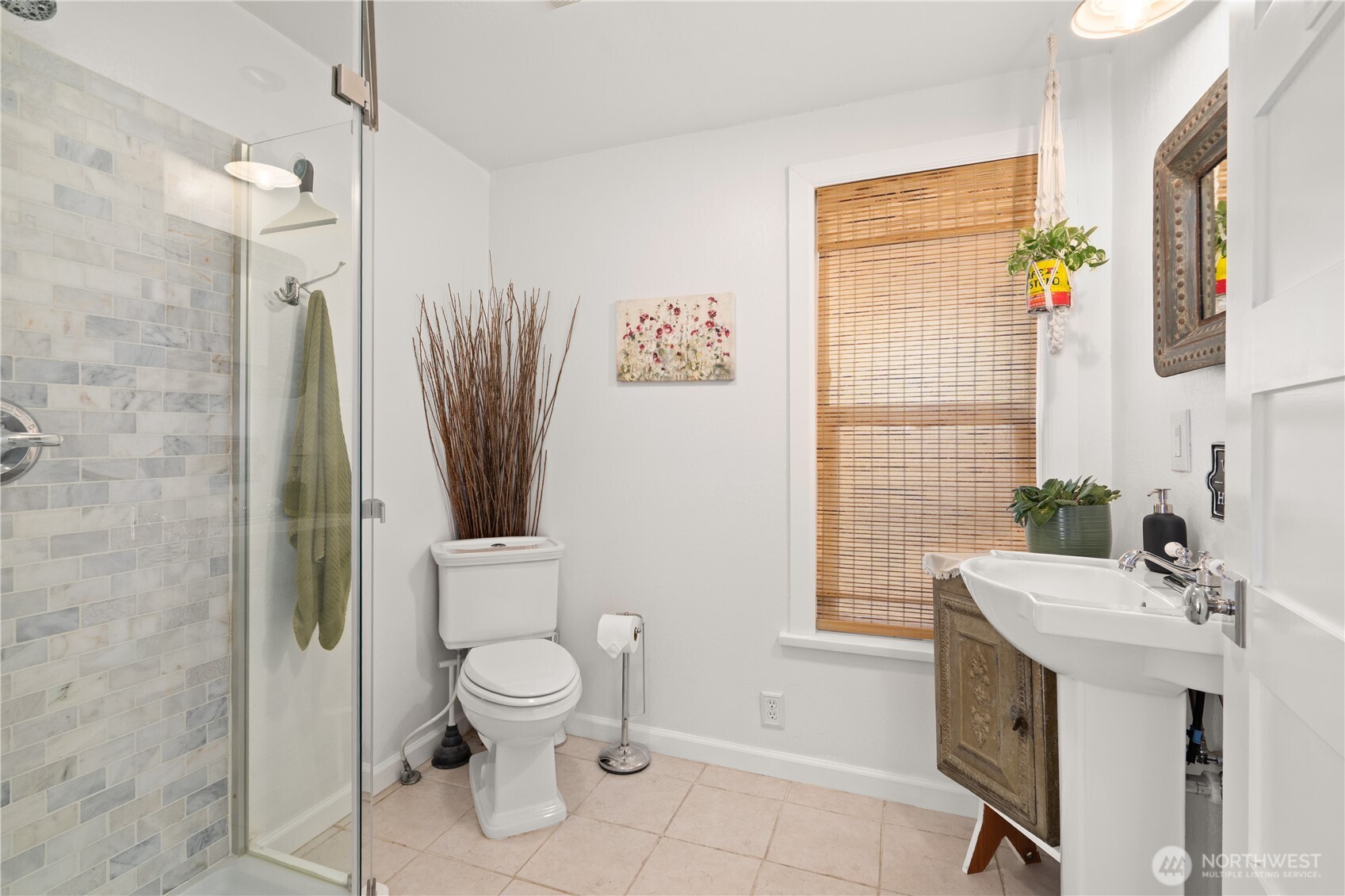 381 S Market Boulevard Property Photo 14